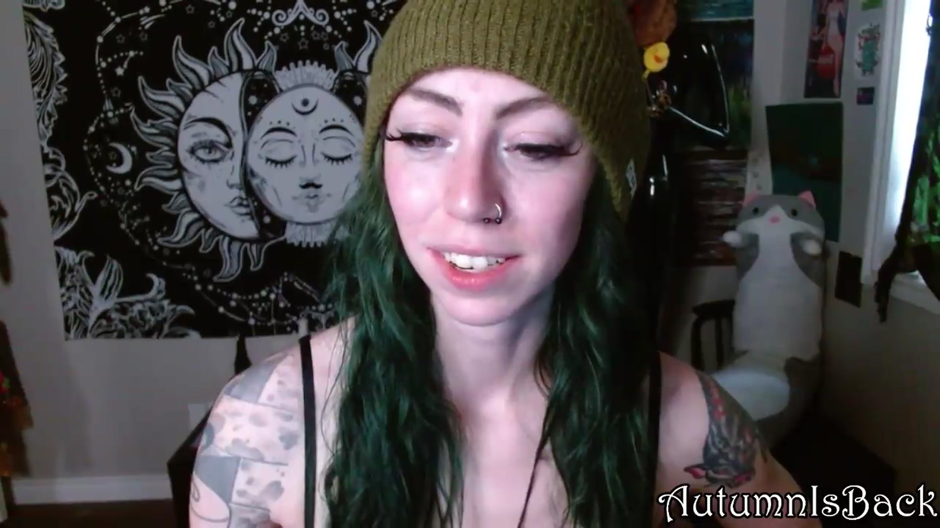 Gallery image thumbnail from AutumnIsBack's myfreecams stream on, 04/25/2026, 04:07 image 9 of 20