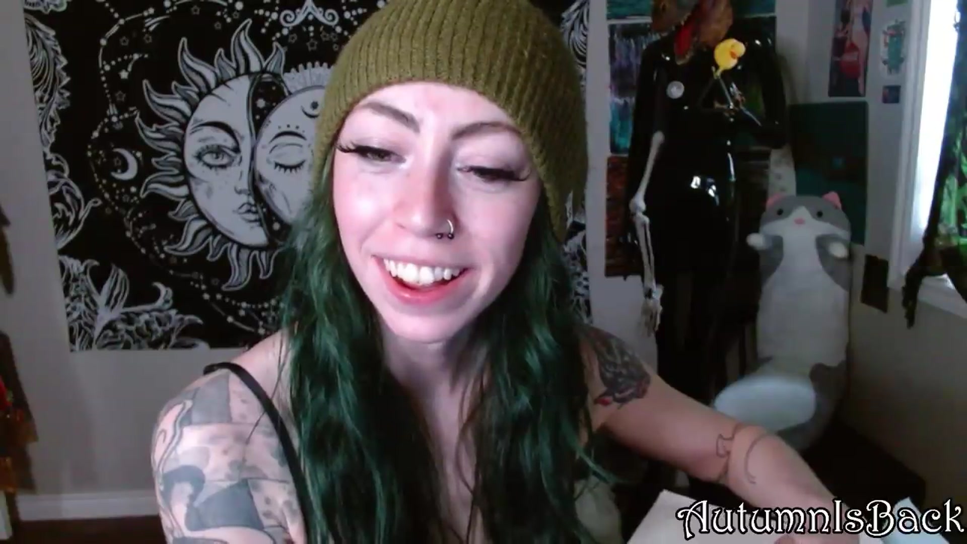 Gallery image thumbnail from AutumnIsBack's myfreecams stream on, 04/25/2026, 04:07 image 7 of 20