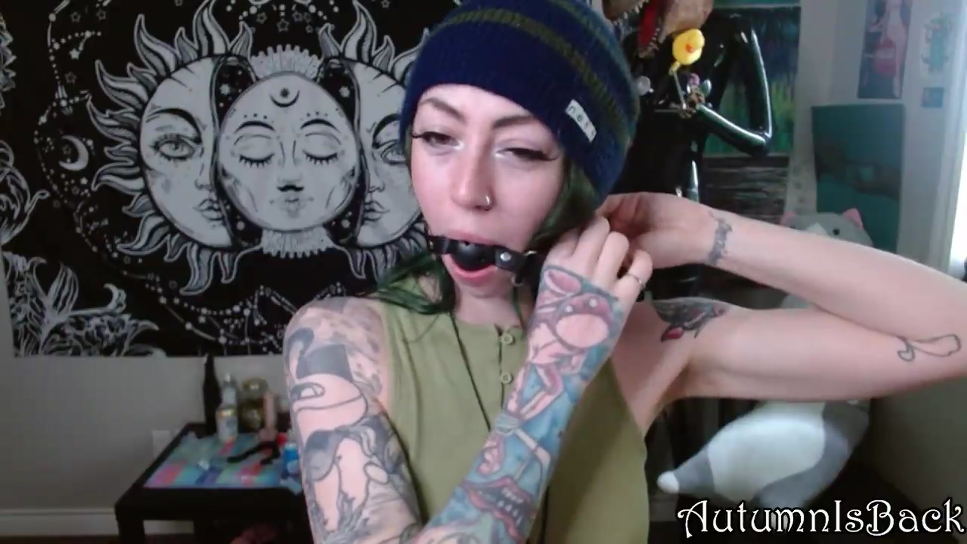 Gallery image thumbnail from AutumnIsBack's myfreecams stream on, 04/26/2026, 01:41 image 2 of 20