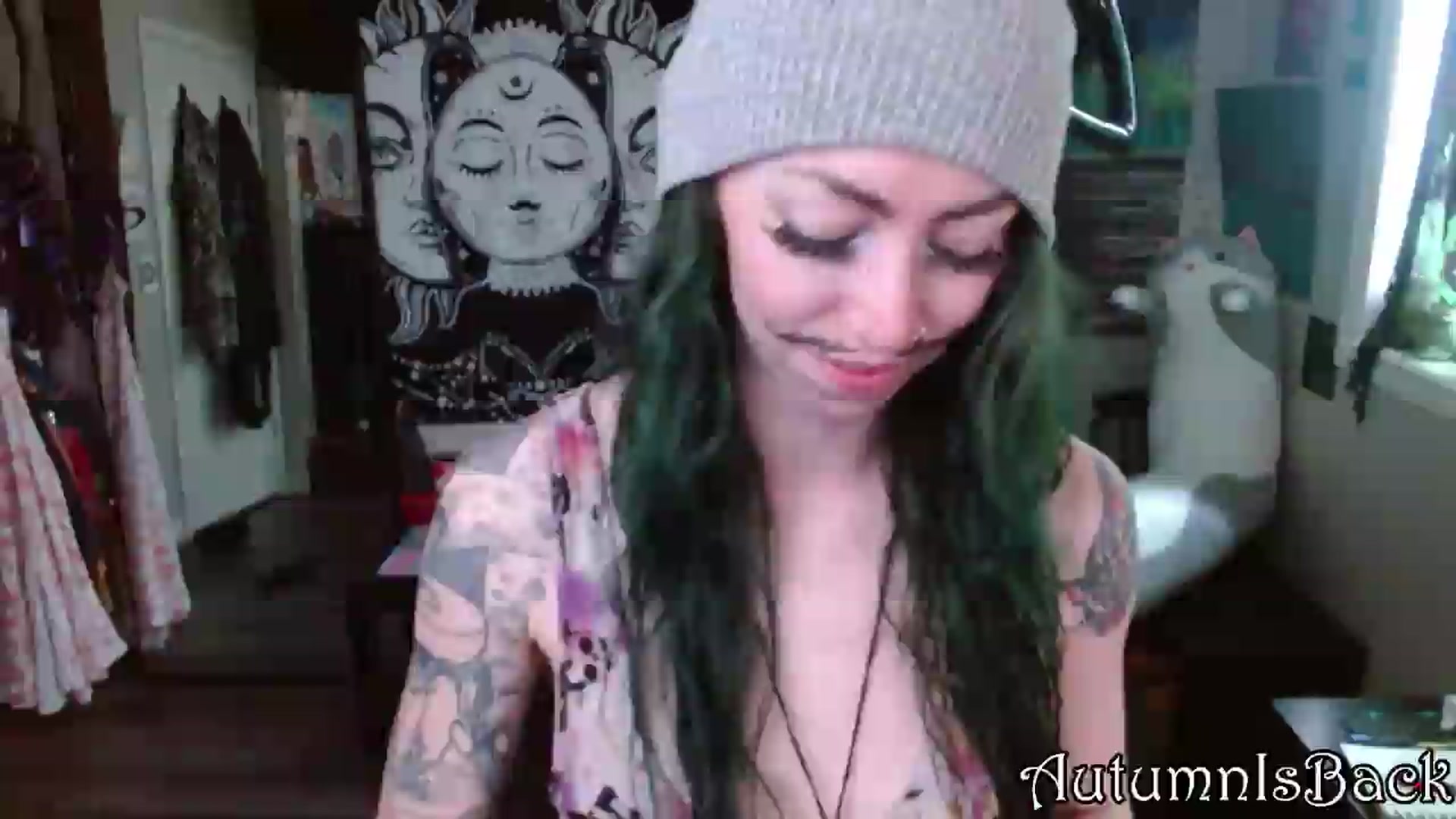 Gallery image thumbnail from AutumnIsBack's myfreecams stream on, 04/29/2026, 22:48 image 12 of 20