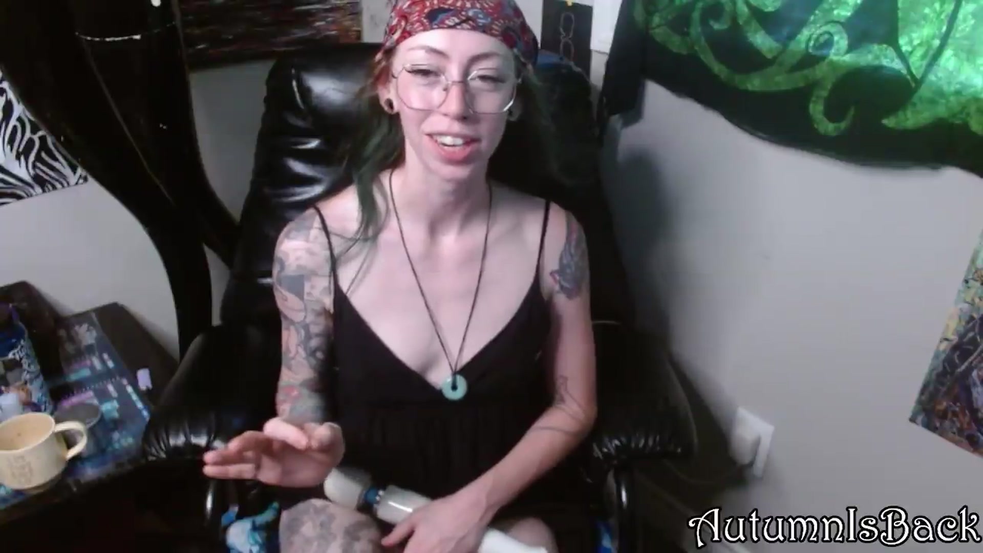 Gallery image thumbnail from AutumnIsBack's myfreecams stream on, 07/16/2026, 03:19 image 12 of 20