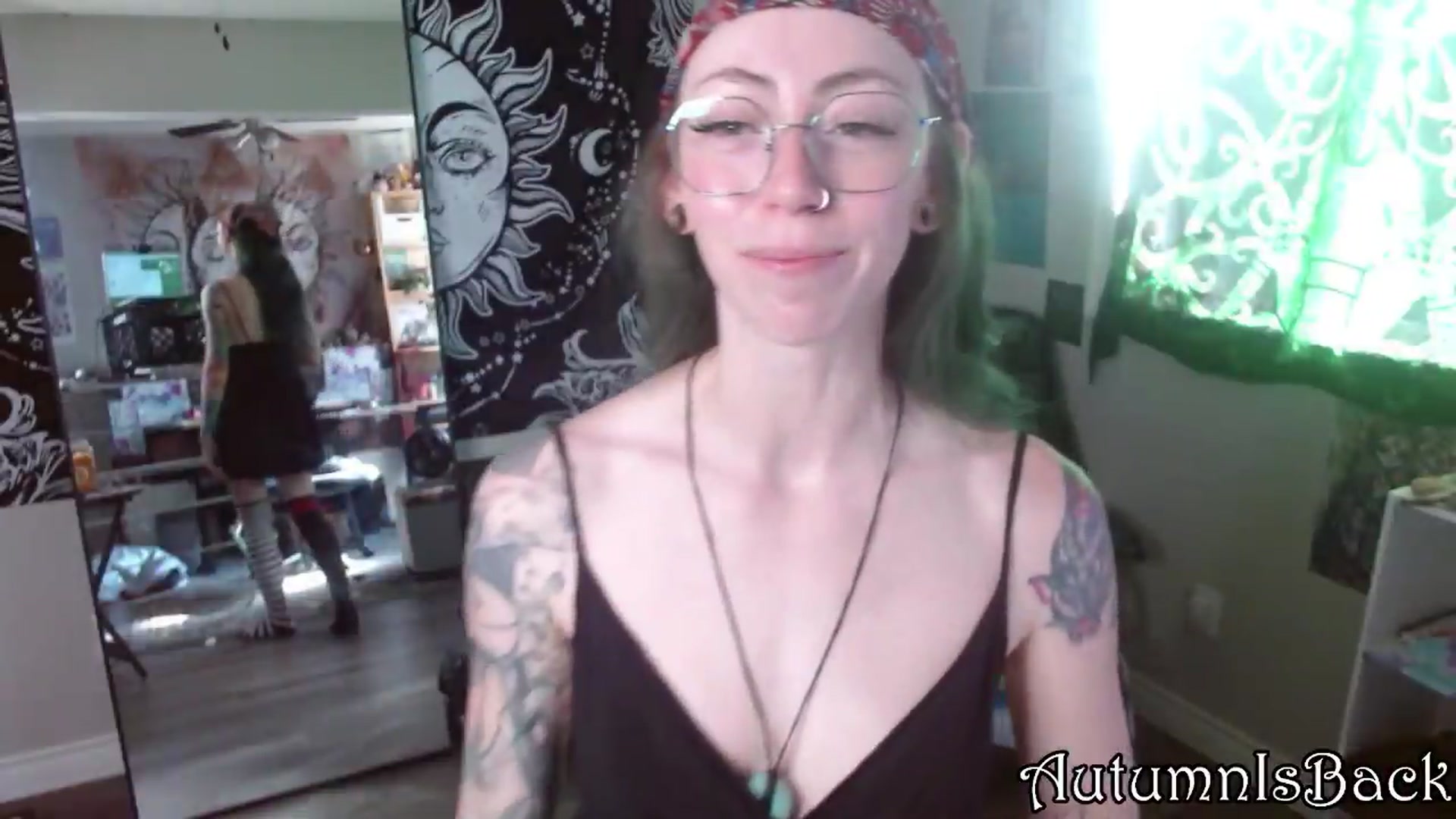 Gallery image thumbnail from AutumnIsBack's myfreecams stream on, 07/16/2026, 03:19 image 2 of 20