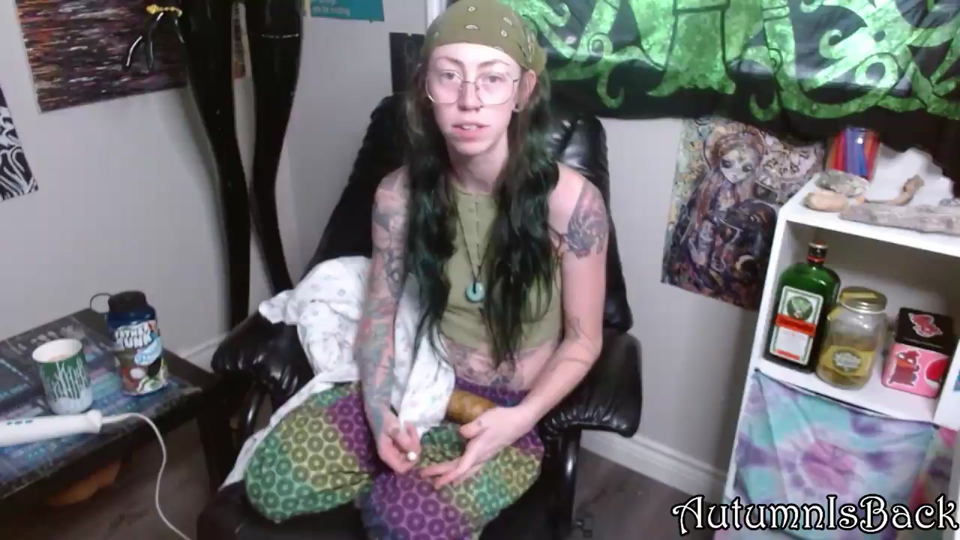 Gallery image thumbnail from AutumnIsBack's myfreecams stream on, 08/14/2026, 24:01 image 13 of 20