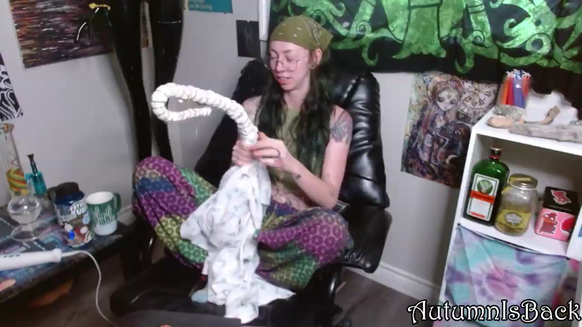 Gallery image thumbnail from AutumnIsBack's myfreecams stream on, 08/14/2026, 03:37 image 9 of 20