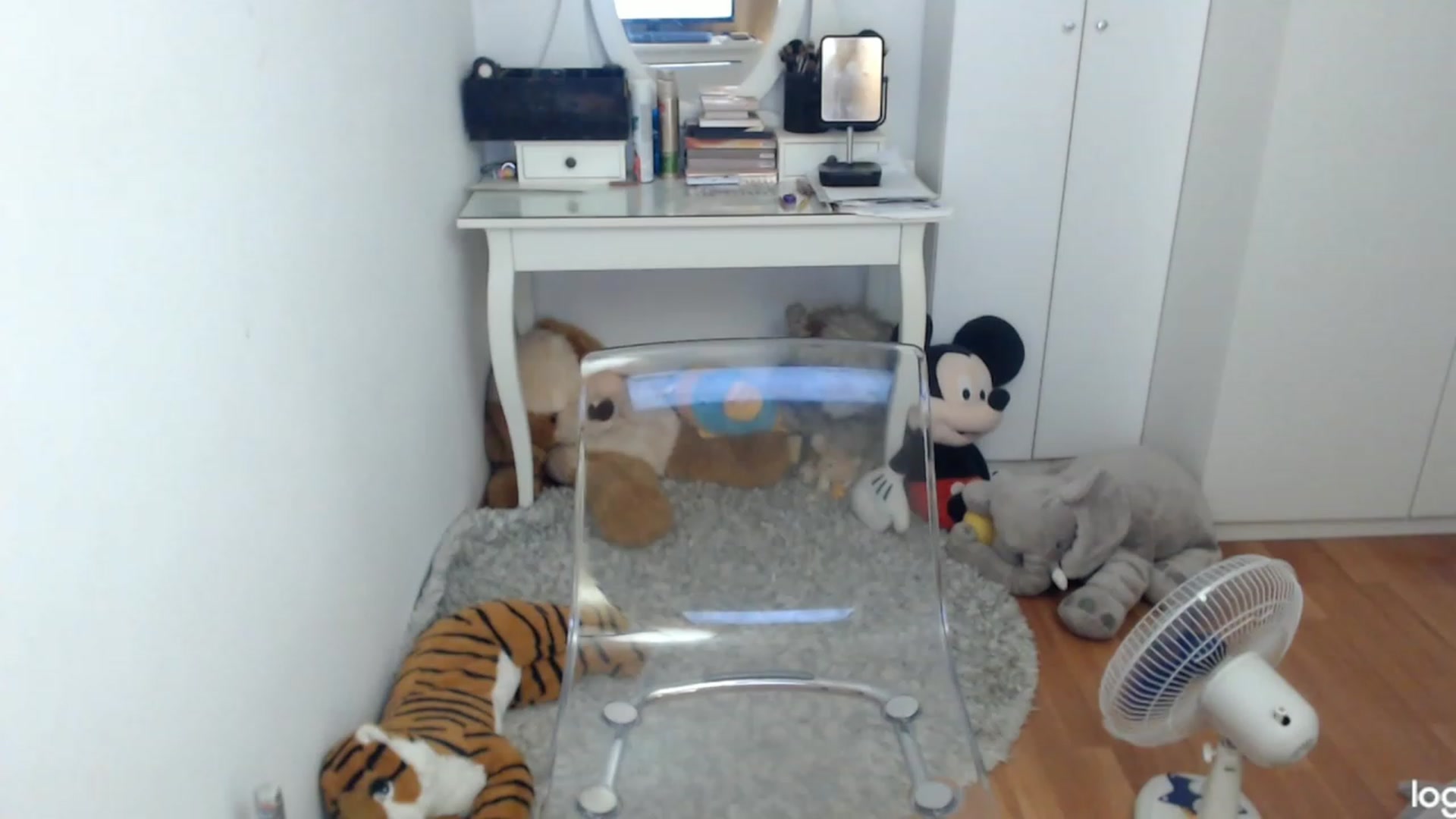 Gallery image thumbnail from AutumnJewel's myfreecams stream on, 09/14/2023, 07:45 image 15 of 20