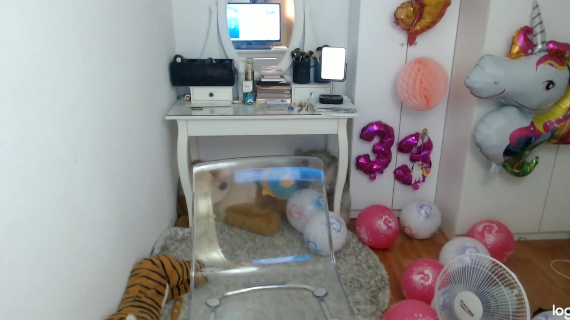Gallery image thumbnail from AutumnJewel's myfreecams stream on, 09/16/2023, 11:07 image 14 of 20