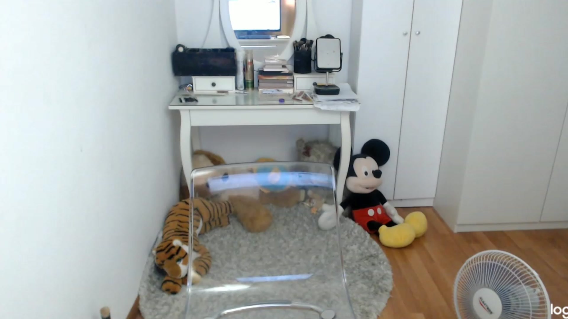 Gallery image thumbnail from AutumnJewel's myfreecams stream on, 09/19/2023, 08:11 image 8 of 20