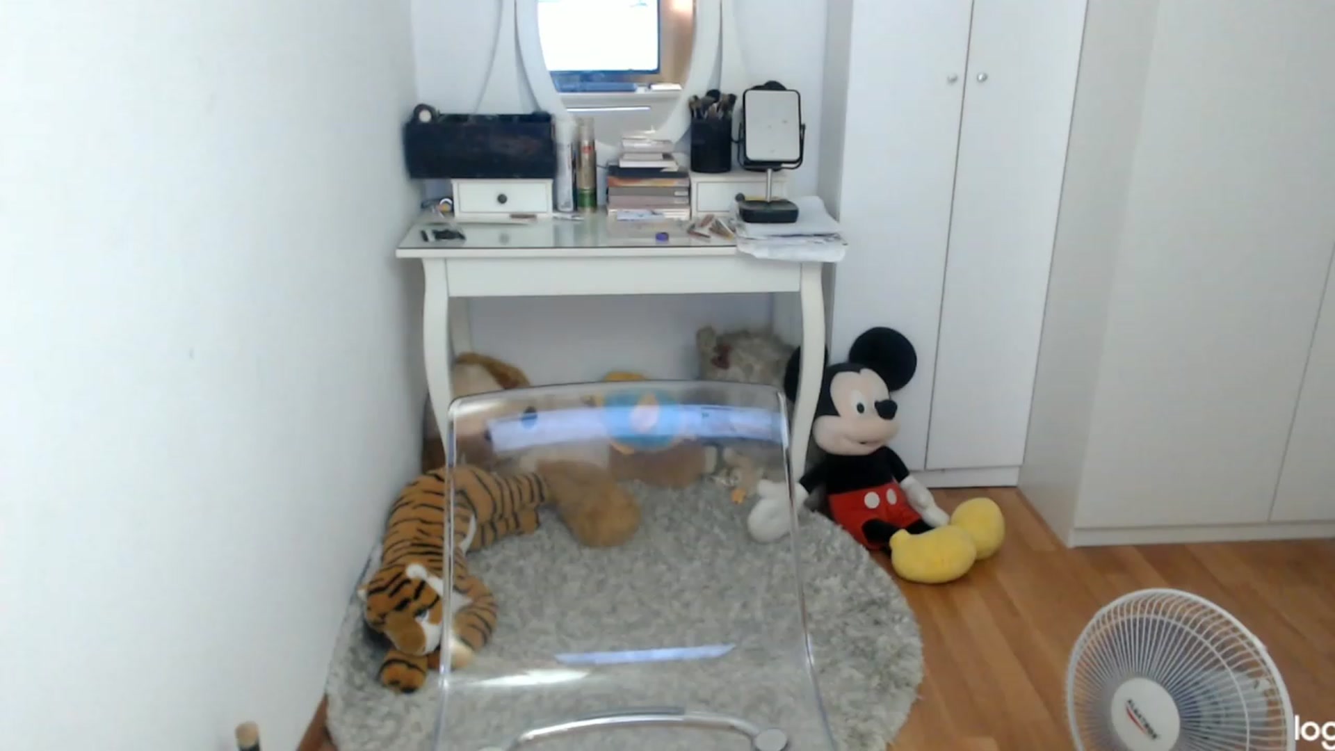 Gallery image thumbnail from AutumnJewel's myfreecams stream on, 09/19/2023, 08:11 image 7 of 20