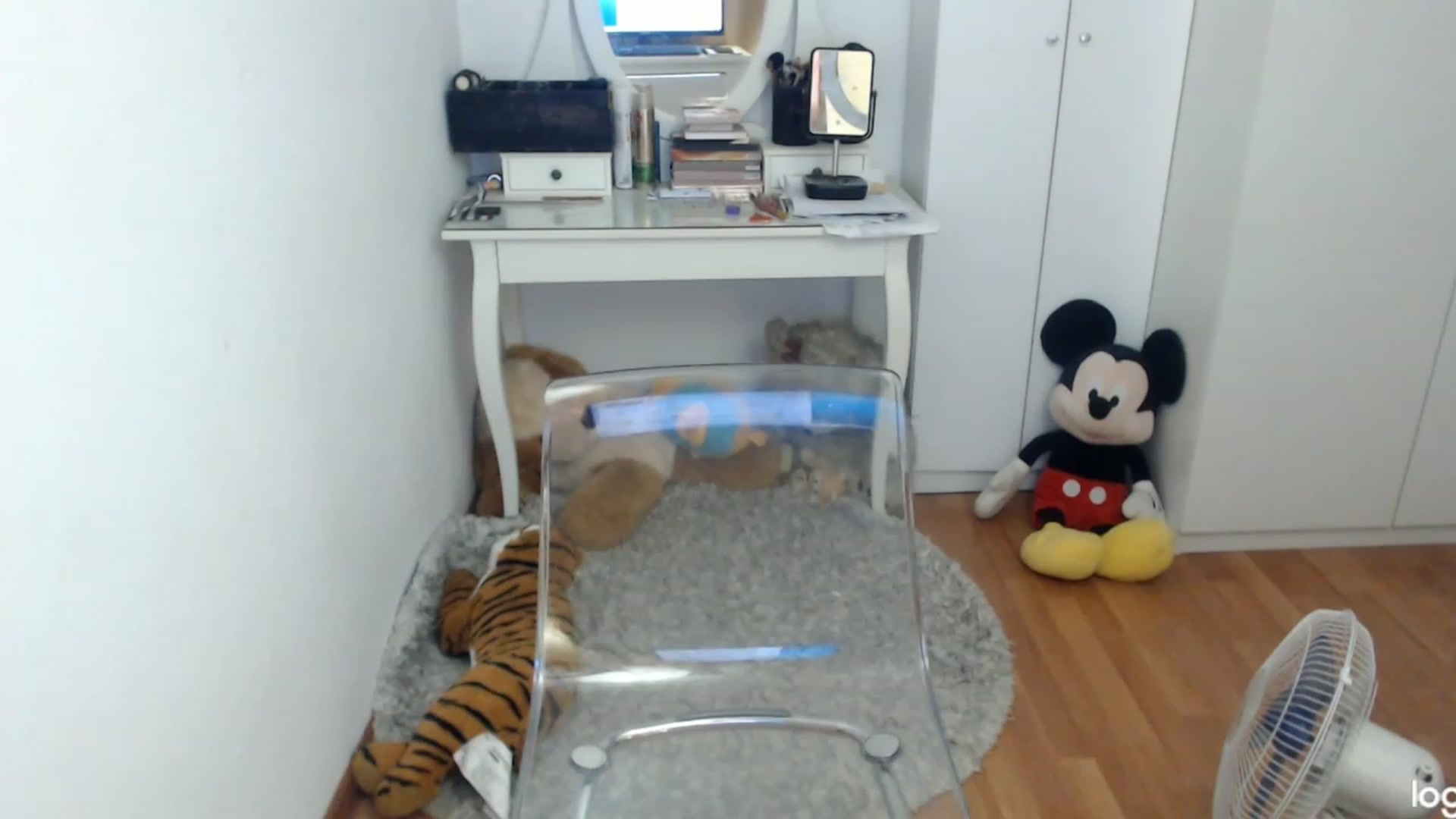 Gallery image thumbnail from AutumnJewel's myfreecams stream on, 09/27/2023, 07:35 image 5 of 20