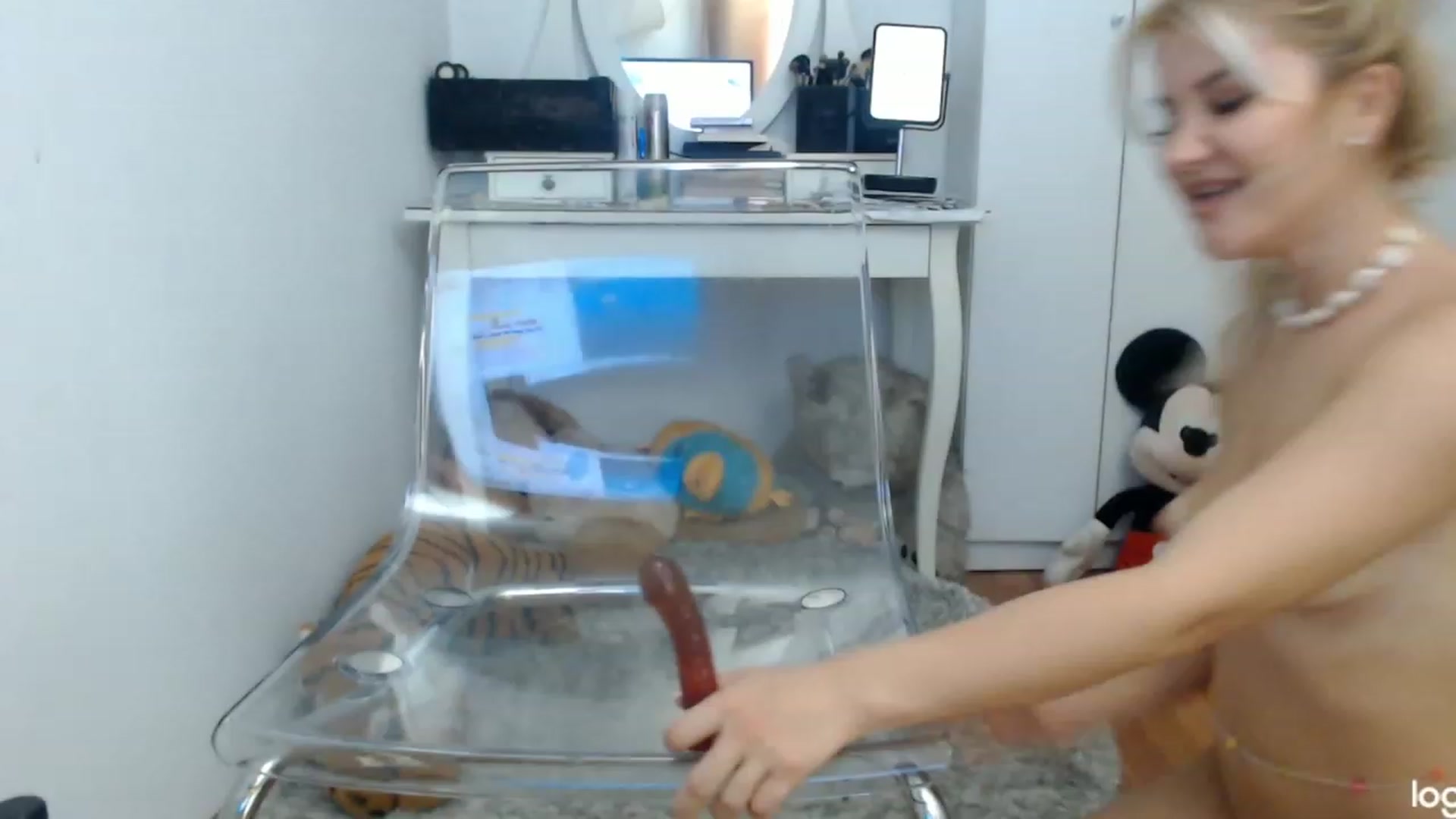 Gallery image thumbnail from AutumnJewel's myfreecams stream on, 09/28/2023, 09:20 image 9 of 20
