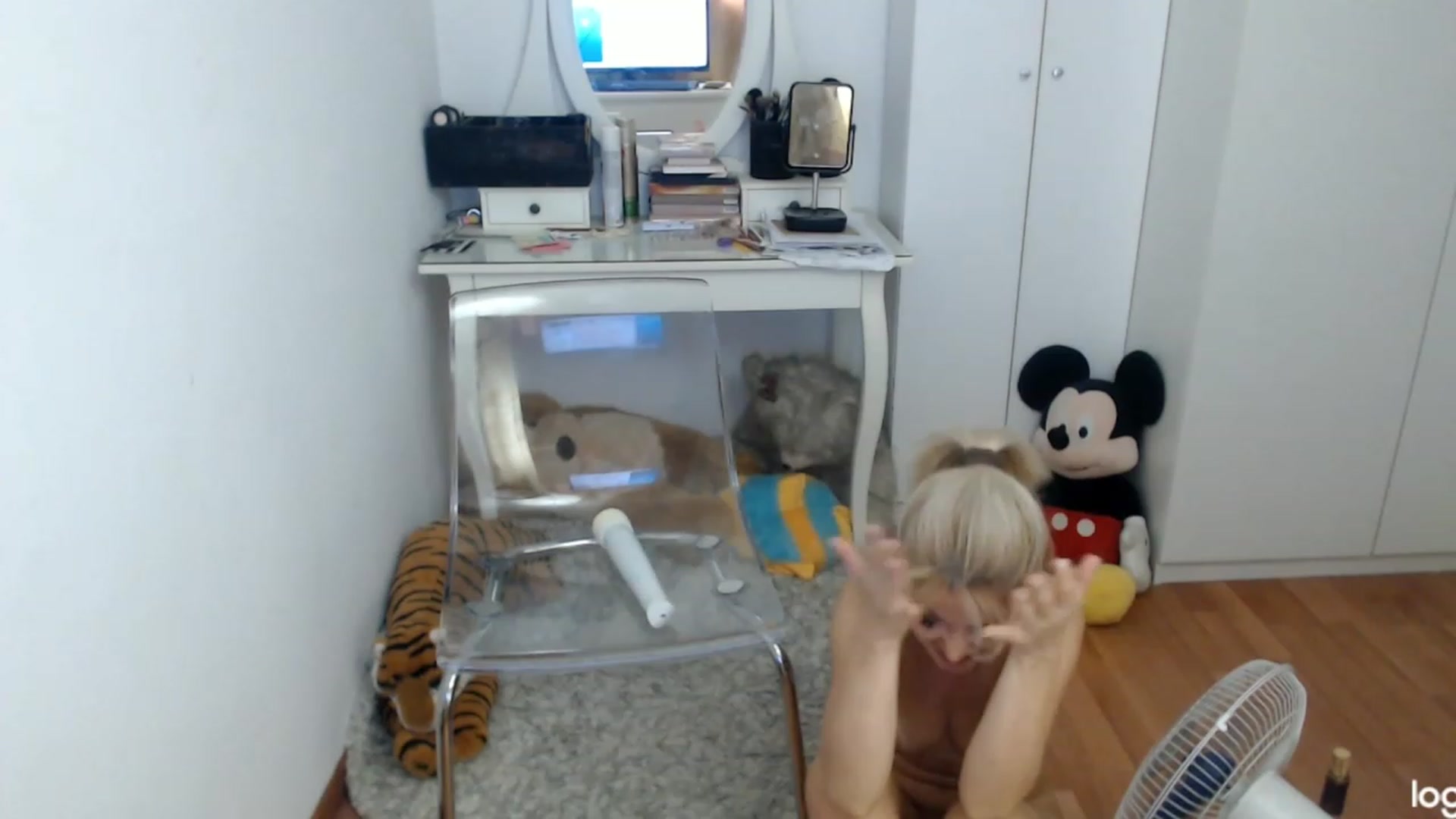 Gallery image thumbnail from AutumnJewel's myfreecams stream on, 09/30/2023, 09:38 image 9 of 20
