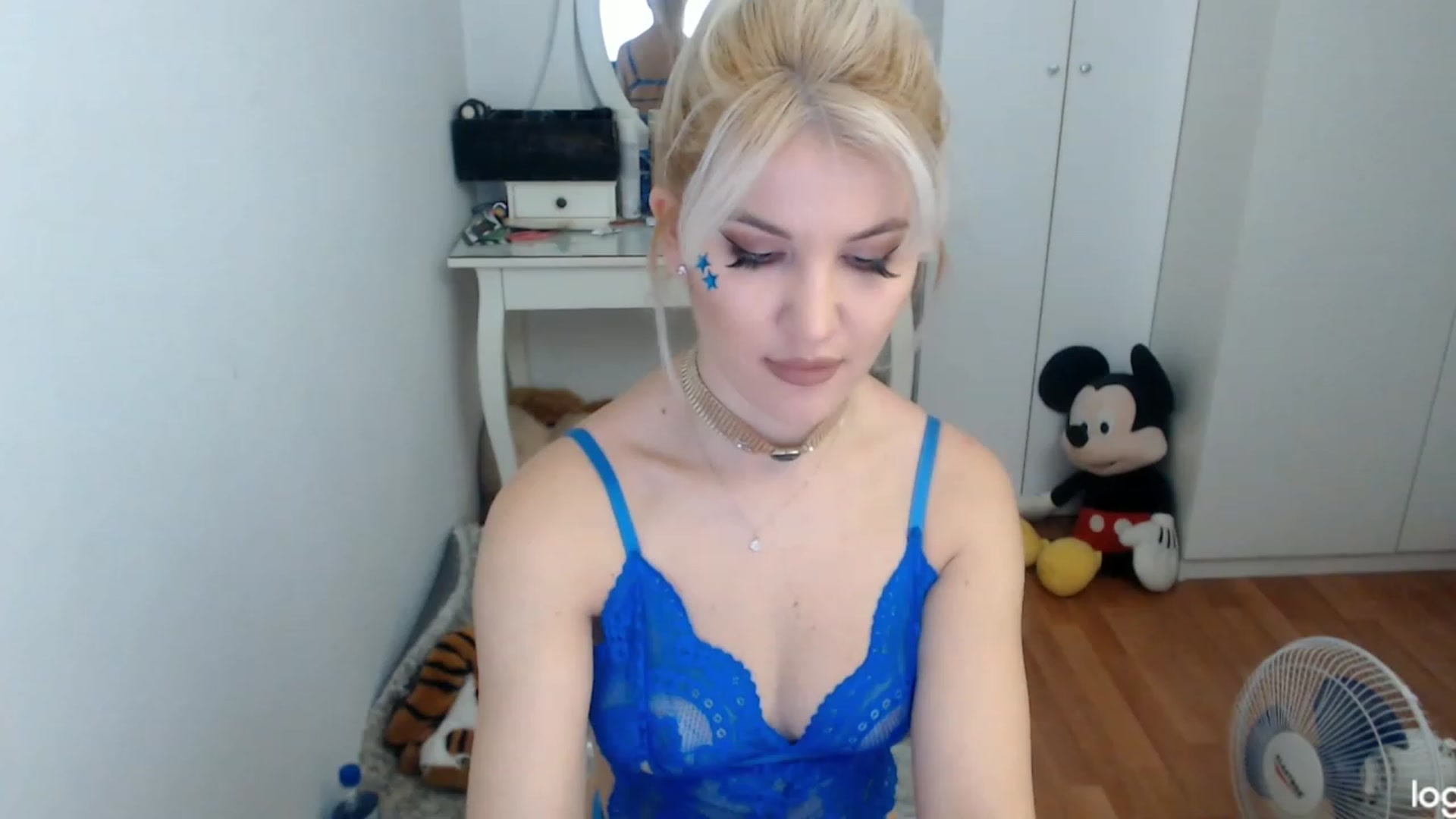 Gallery image thumbnail from AutumnJewel's myfreecams stream on, 10/07/2023, 06:52 image 9 of 20