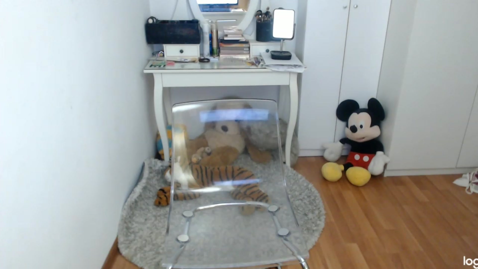 Gallery image thumbnail from AutumnJewel's myfreecams stream on, 10/18/2023, 07:36 image 15 of 20