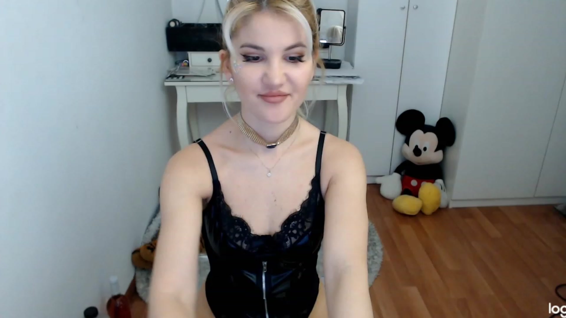 Gallery image thumbnail from AutumnJewel's myfreecams stream on, 10/24/2023, 07:52 image 3 of 20