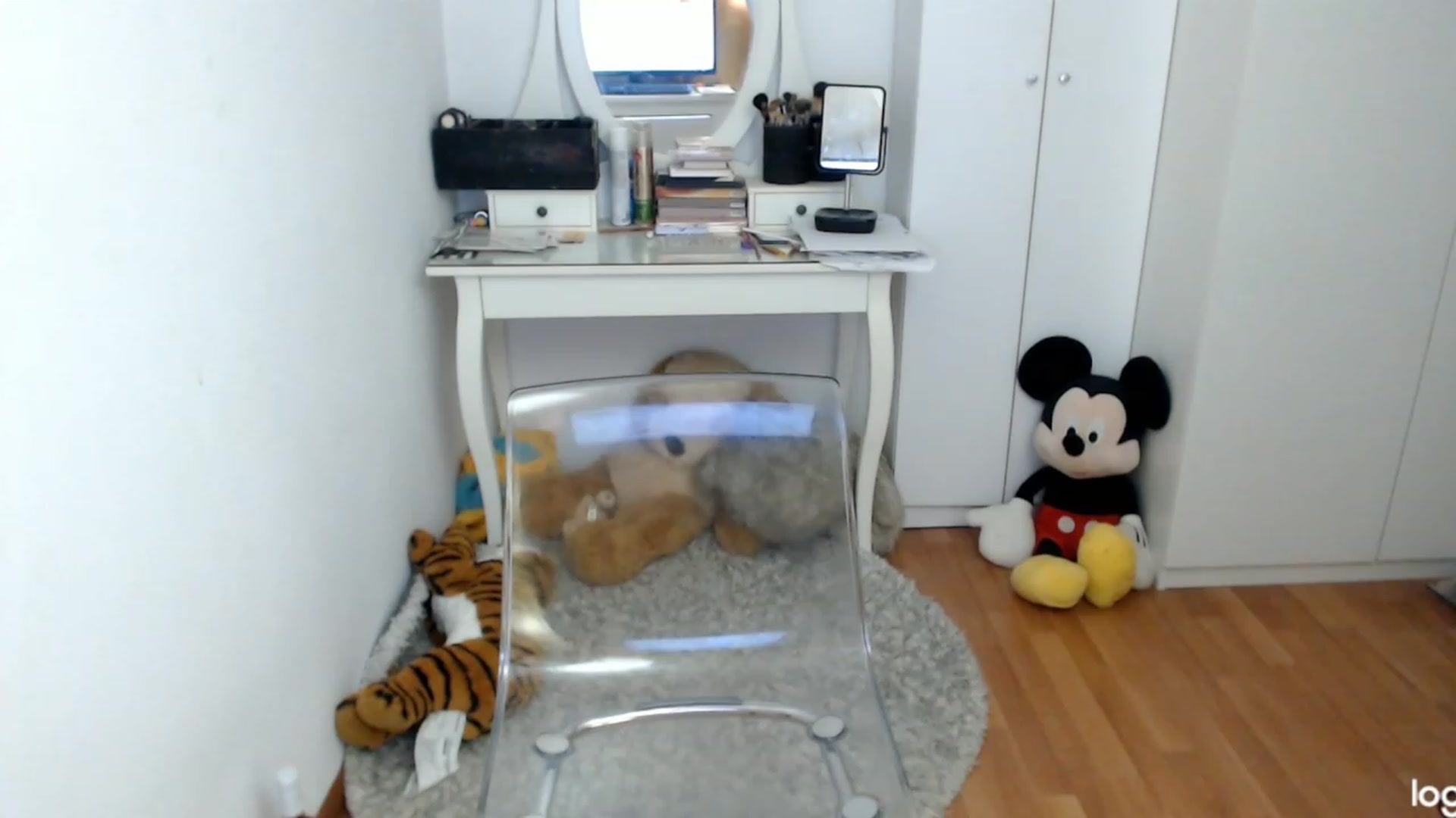 Gallery image thumbnail from AutumnJewel's myfreecams stream on, 10/24/2023, 07:52 image 14 of 20