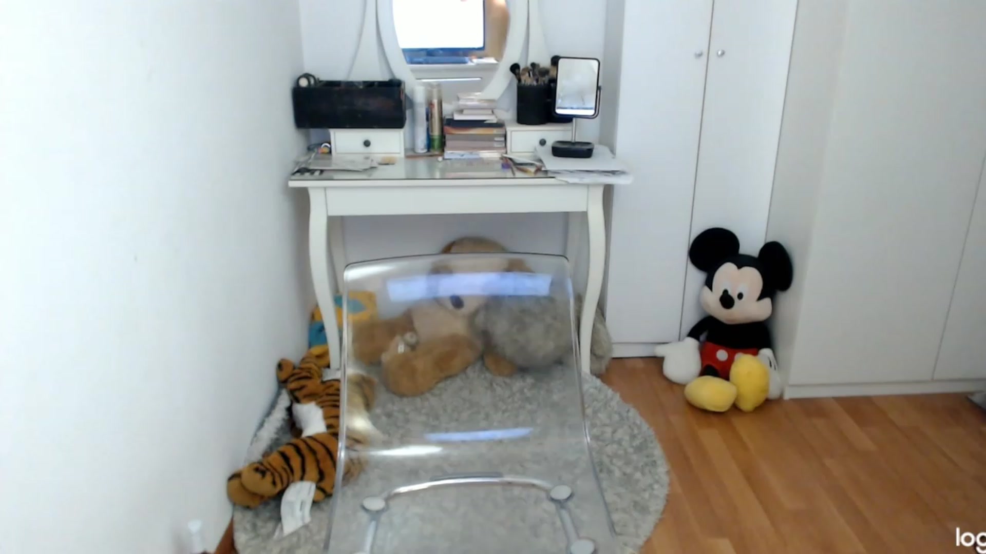 Gallery image thumbnail from AutumnJewel's myfreecams stream on, 10/24/2023, 07:52 image 12 of 20