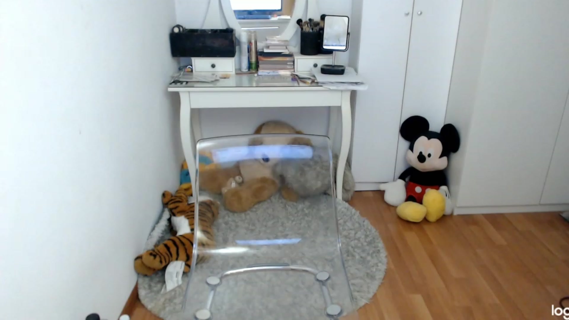 Gallery image thumbnail from AutumnJewel's myfreecams stream on, 10/24/2023, 08:51 image 3 of 20