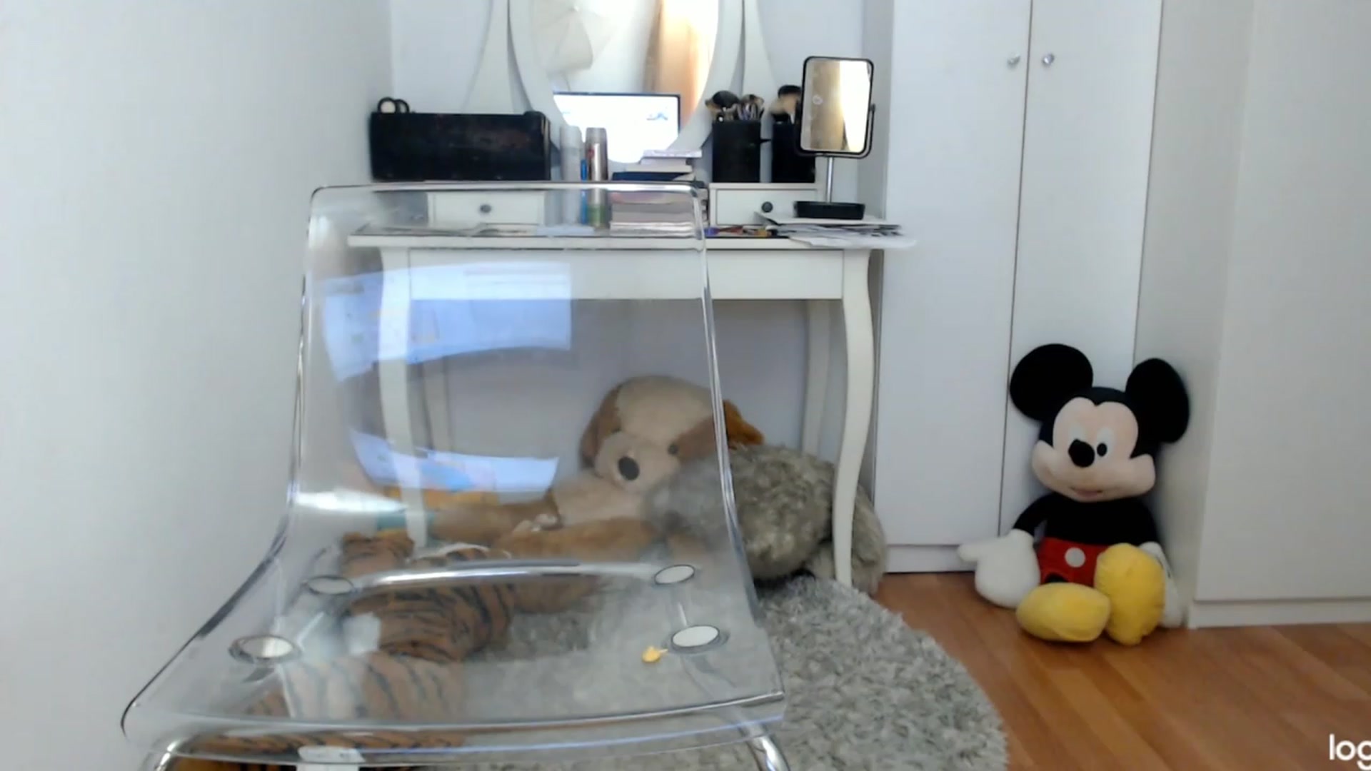 Gallery image thumbnail from AutumnJewel's myfreecams stream on, 10/25/2023, 06:57 image 8 of 20