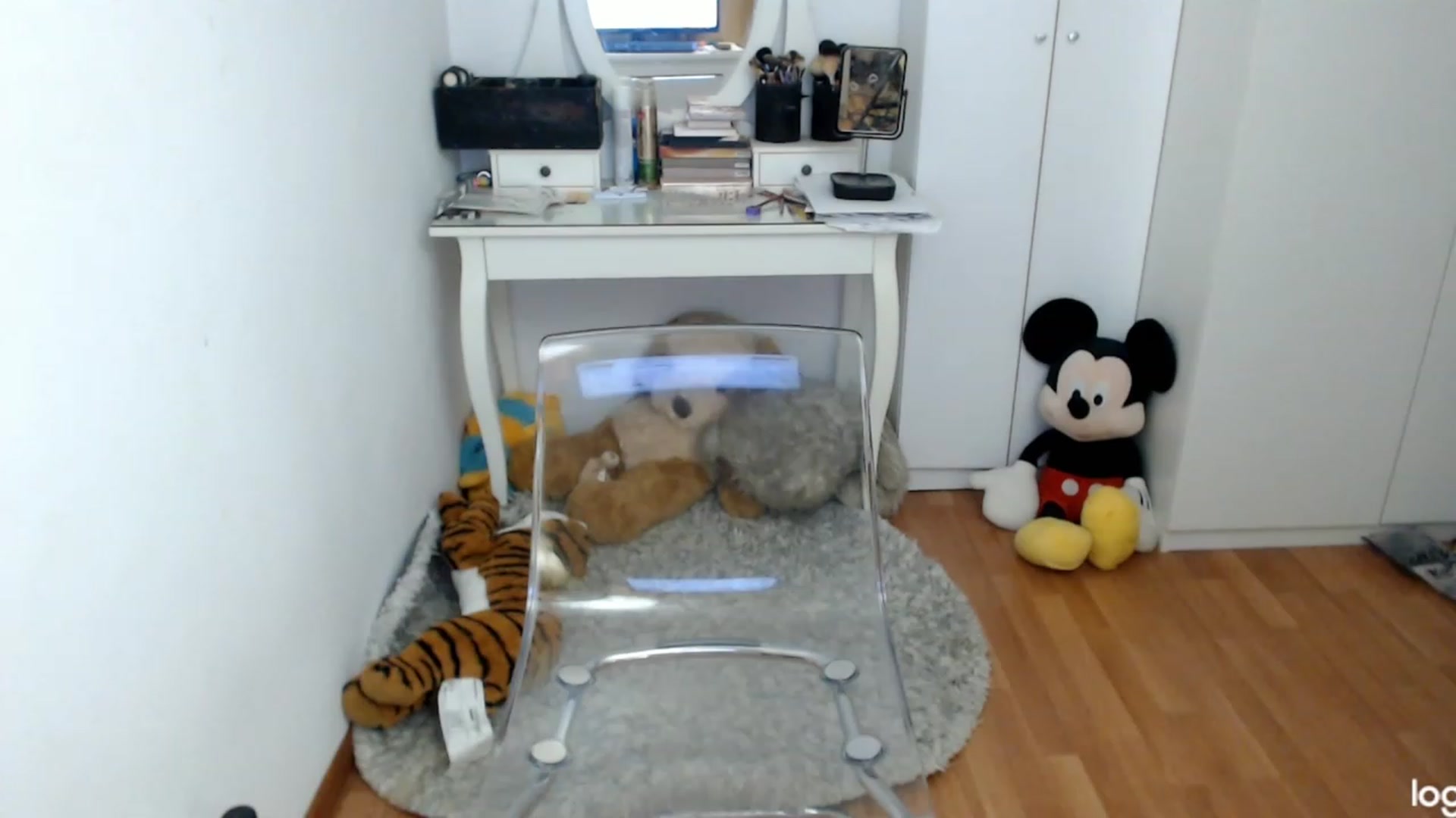 Gallery image thumbnail from AutumnJewel's myfreecams stream on, 10/25/2023, 09:03 image 7 of 20