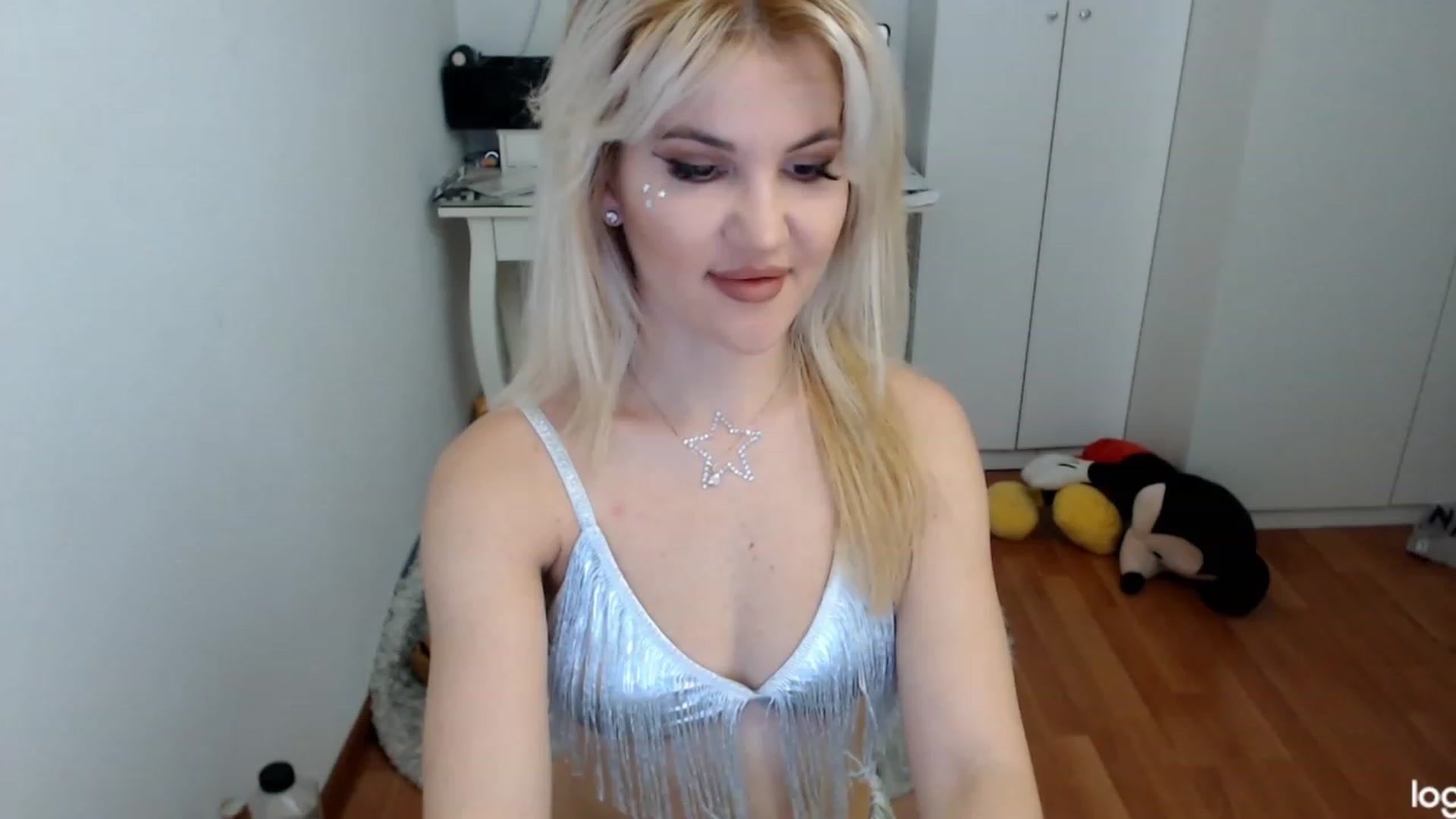 Gallery image thumbnail from AutumnJewel's myfreecams stream on, 10/28/2023, 07:17 image 4 of 20