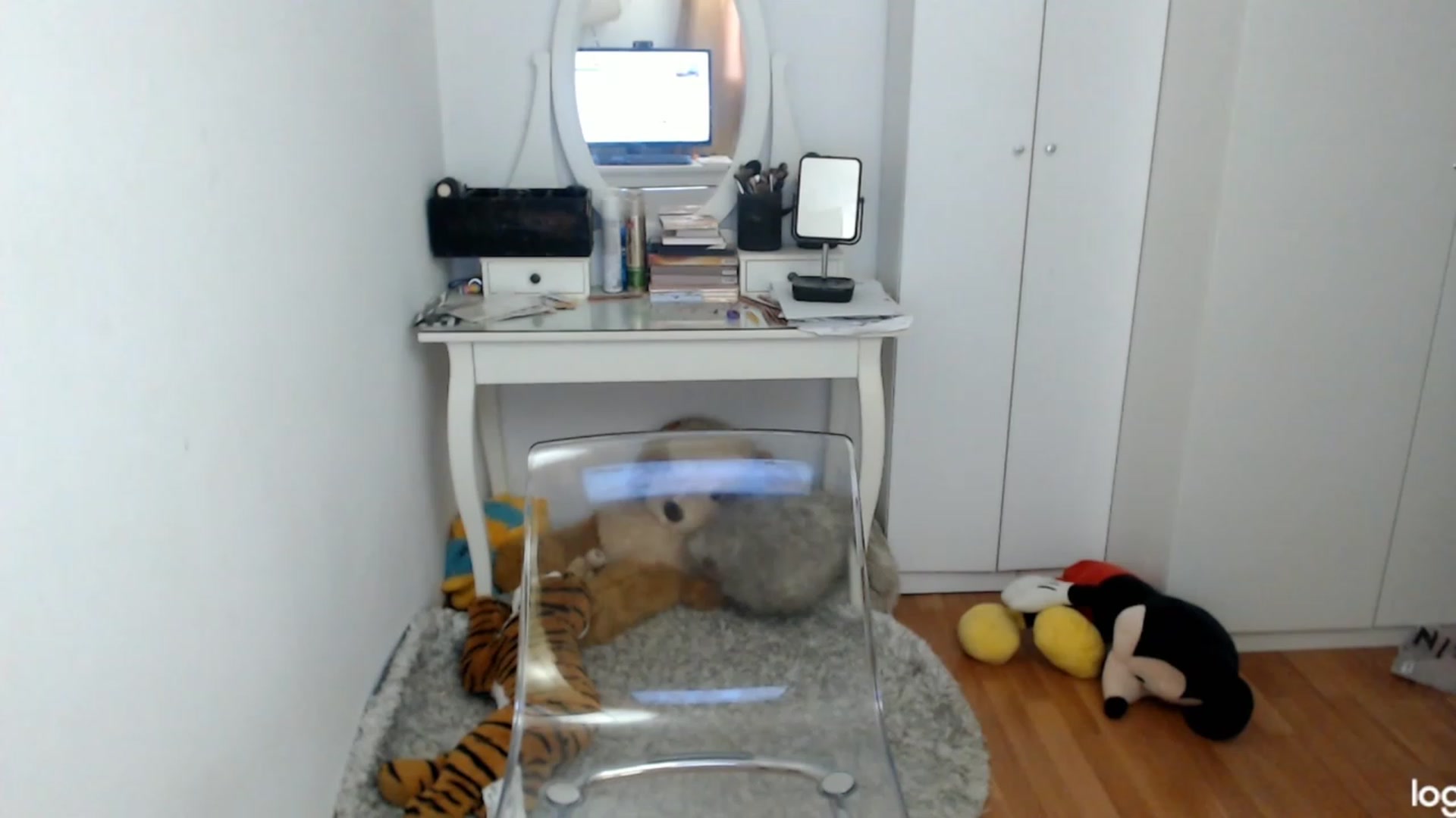 Gallery image thumbnail from AutumnJewel's myfreecams stream on, 10/28/2023, 09:10 image 12 of 20