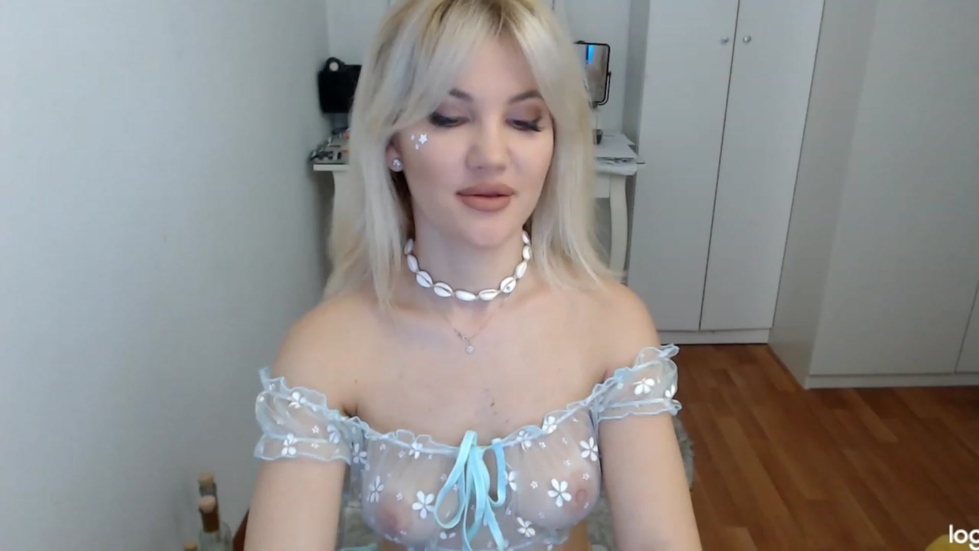 Gallery image thumbnail from AutumnJewel's myfreecams stream on, 11/01/2023, 06:40 image 8 of 20