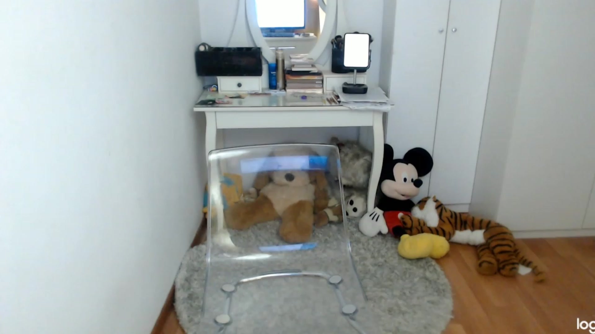 Gallery image thumbnail from AutumnJewel's myfreecams stream on, 11/16/2023, 11:04 image 15 of 20