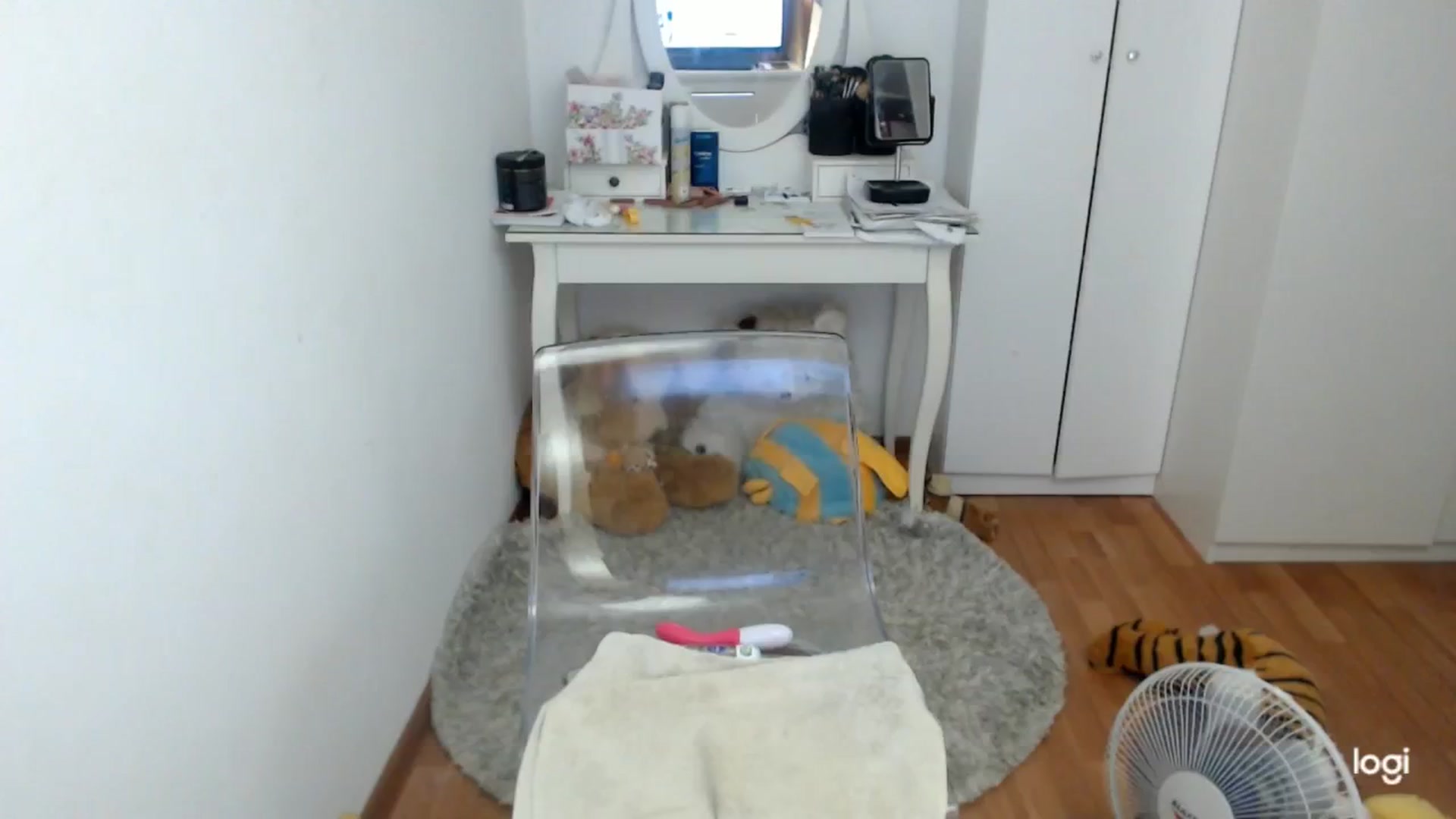 Gallery image thumbnail from AutumnJewel's myfreecams stream on, 09/12/2024, 09:33 image 11 of 20