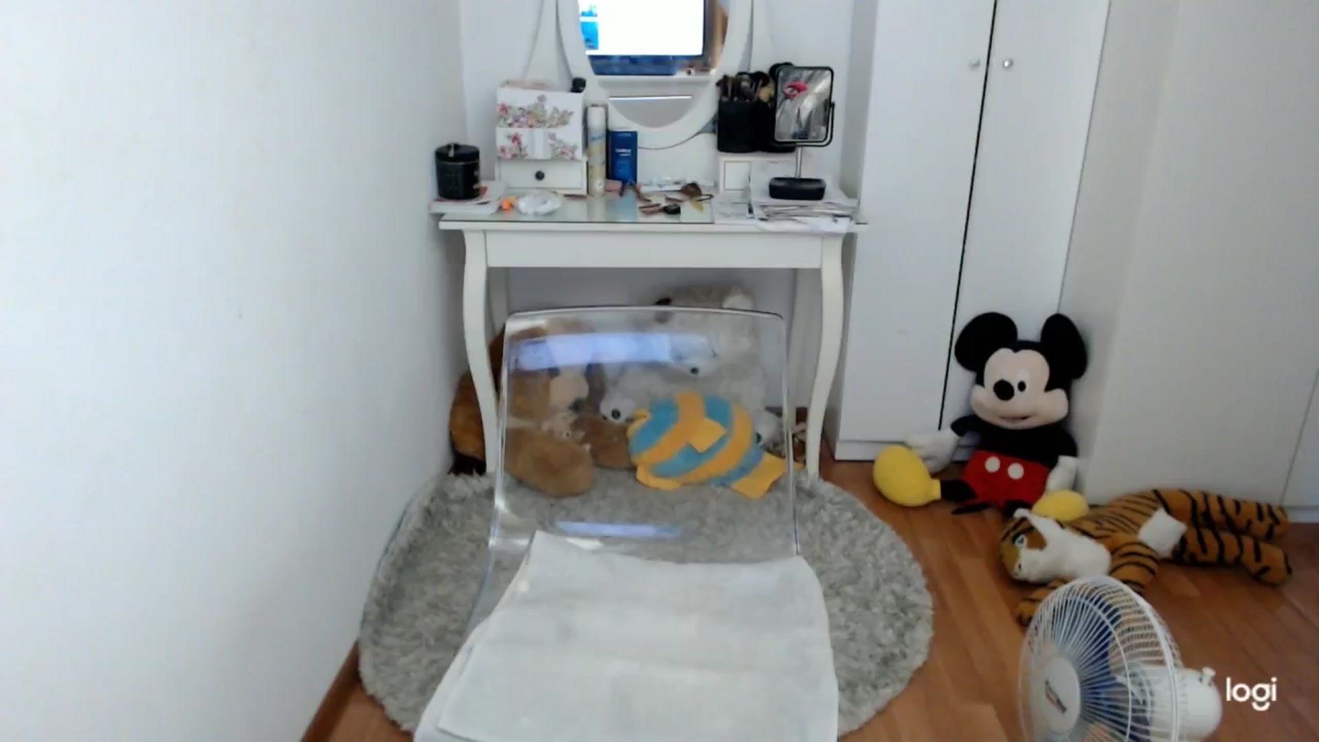 Gallery image thumbnail from AutumnJewel's myfreecams stream on, 09/17/2024, 07:02 image 3 of 20