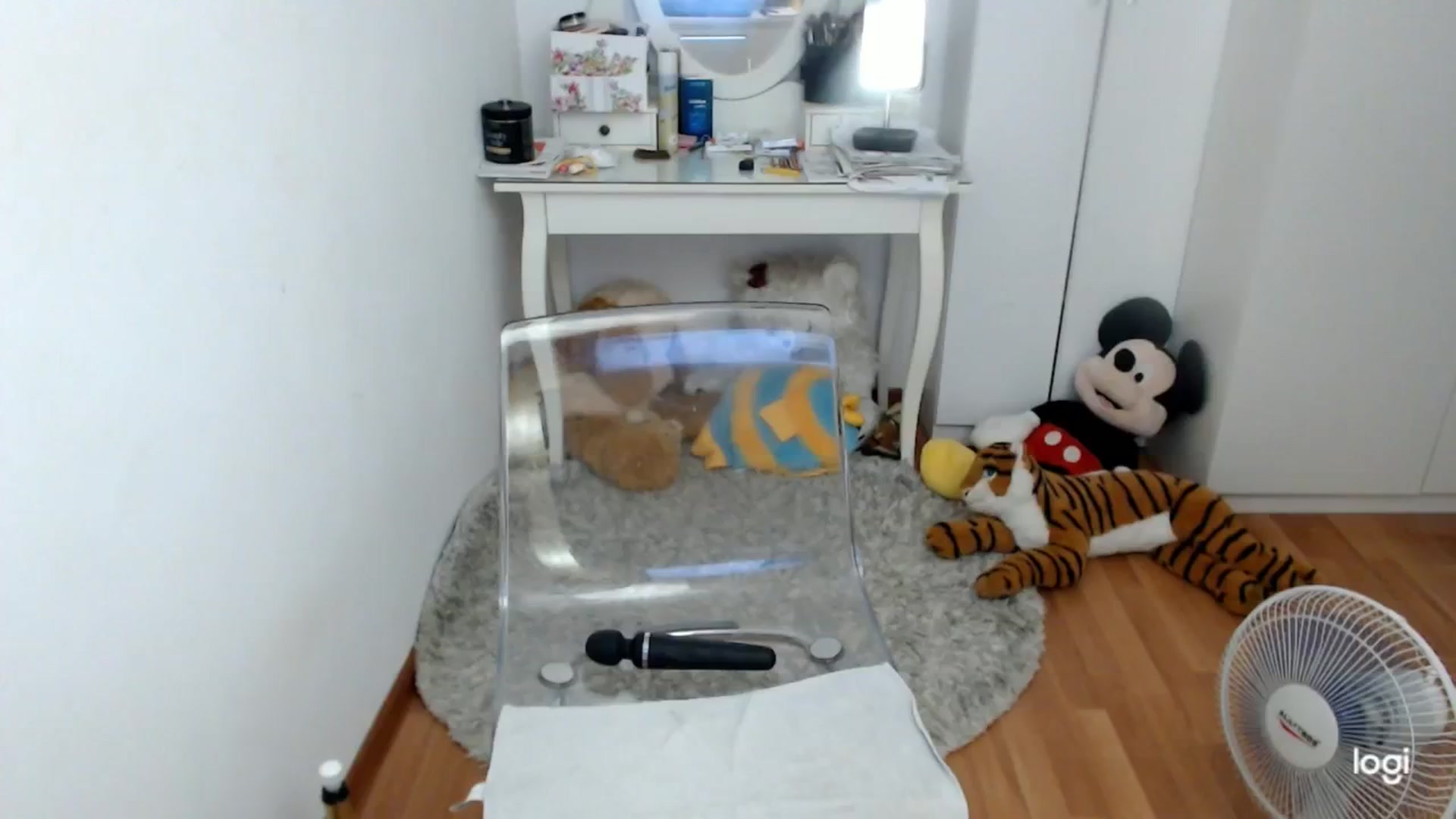 Gallery image thumbnail from AutumnJewel's myfreecams stream on, 09/24/2024, 08:48 image 6 of 20