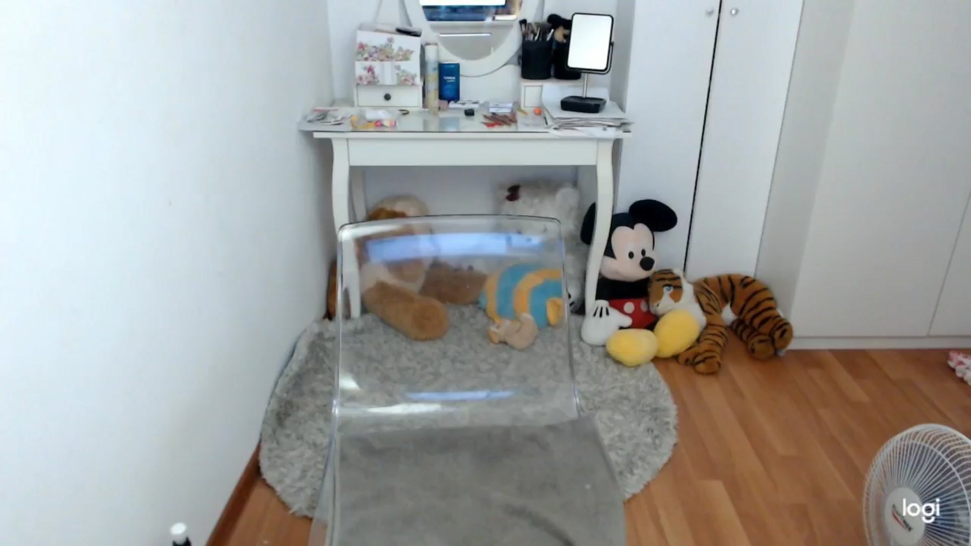 Gallery image thumbnail from AutumnJewel's myfreecams stream on, 10/05/2024, 09:32 image 6 of 20