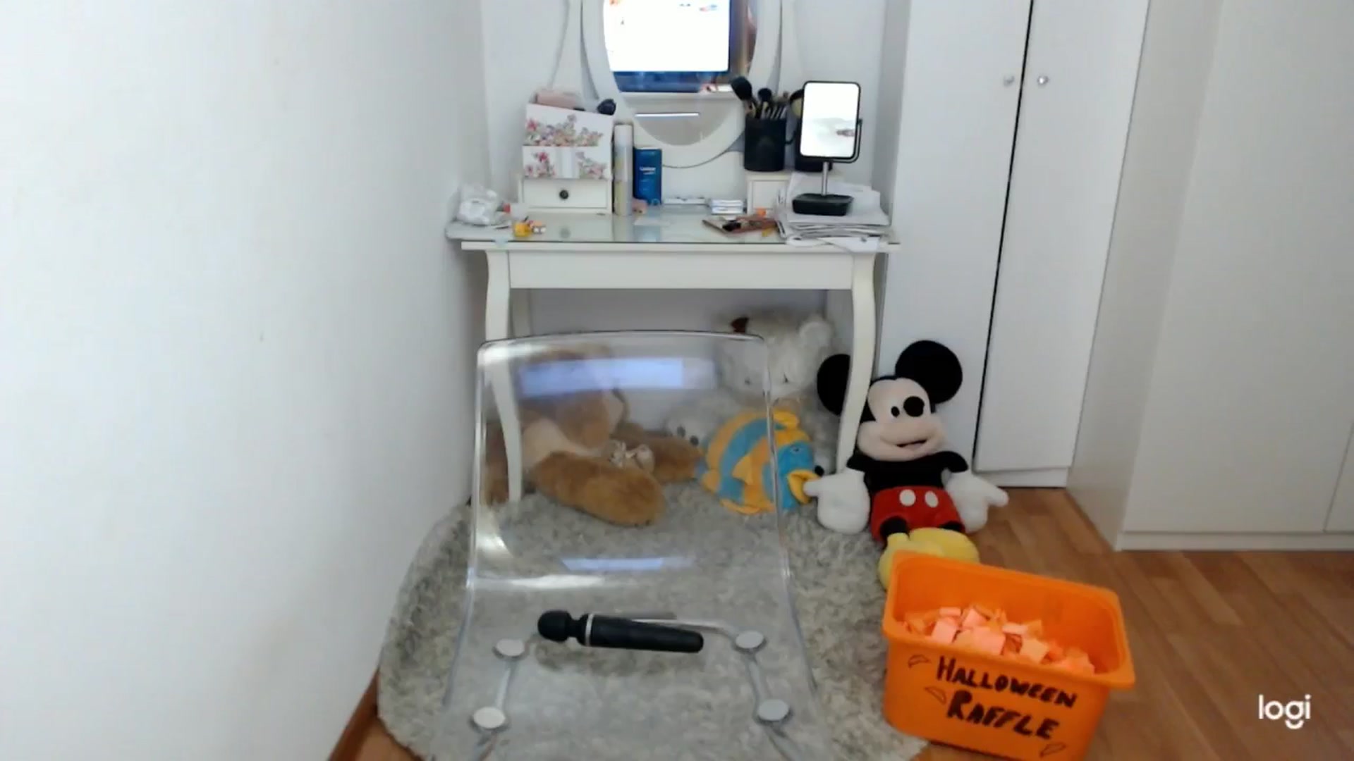 Gallery image thumbnail from AutumnJewel's myfreecams stream on, 10/22/2024, 08:50 image 7 of 20