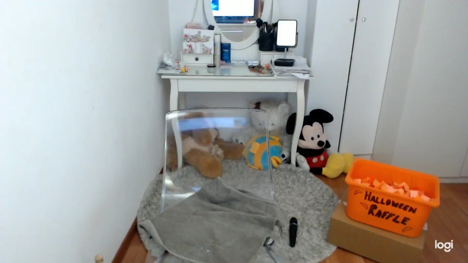 Gallery image thumbnail from AutumnJewel's myfreecams stream on, 10/26/2024, 09:17 image 7 of 20