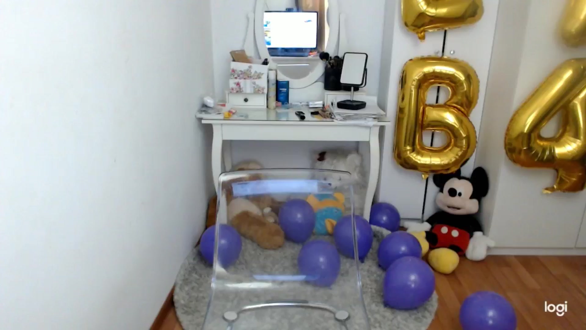 Gallery image thumbnail from AutumnJewel's myfreecams stream on, 11/08/2024, 09:01 image 1 of 20