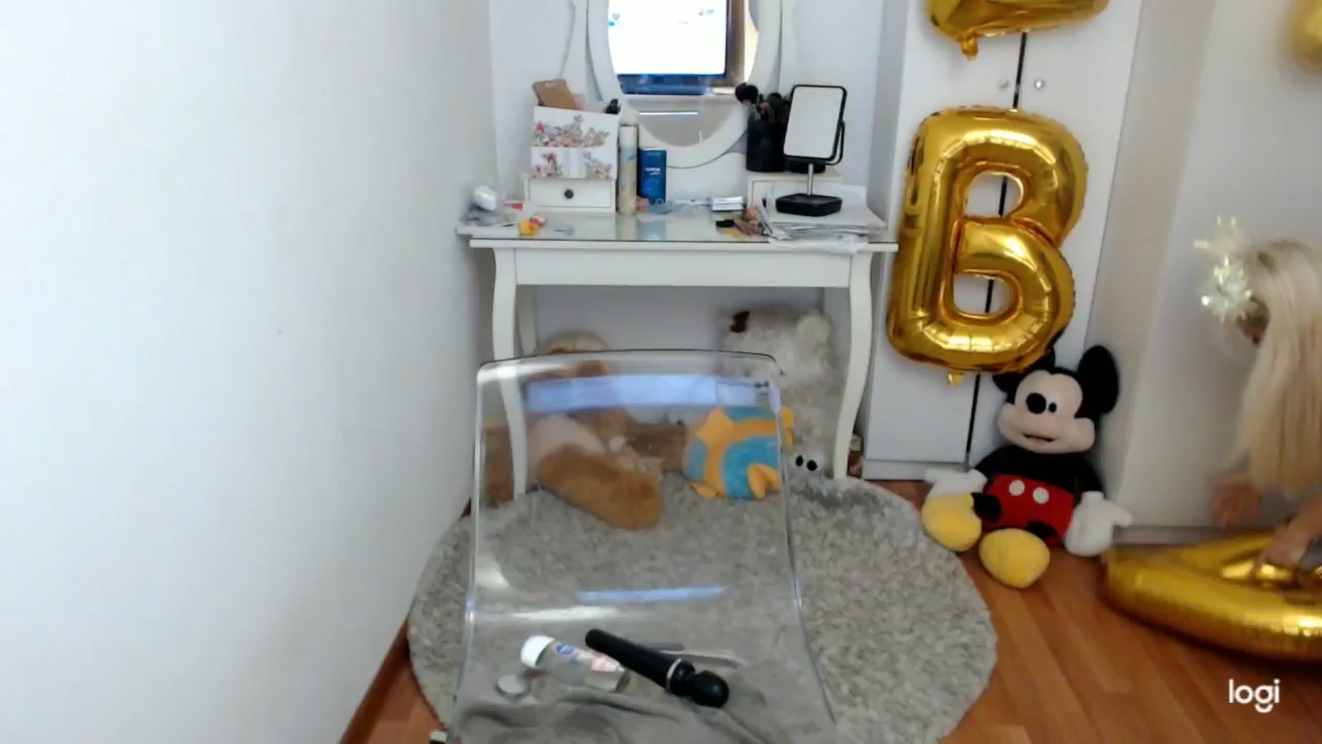 Gallery image thumbnail from AutumnJewel's myfreecams stream on, 11/08/2024, 09:01 image 16 of 20