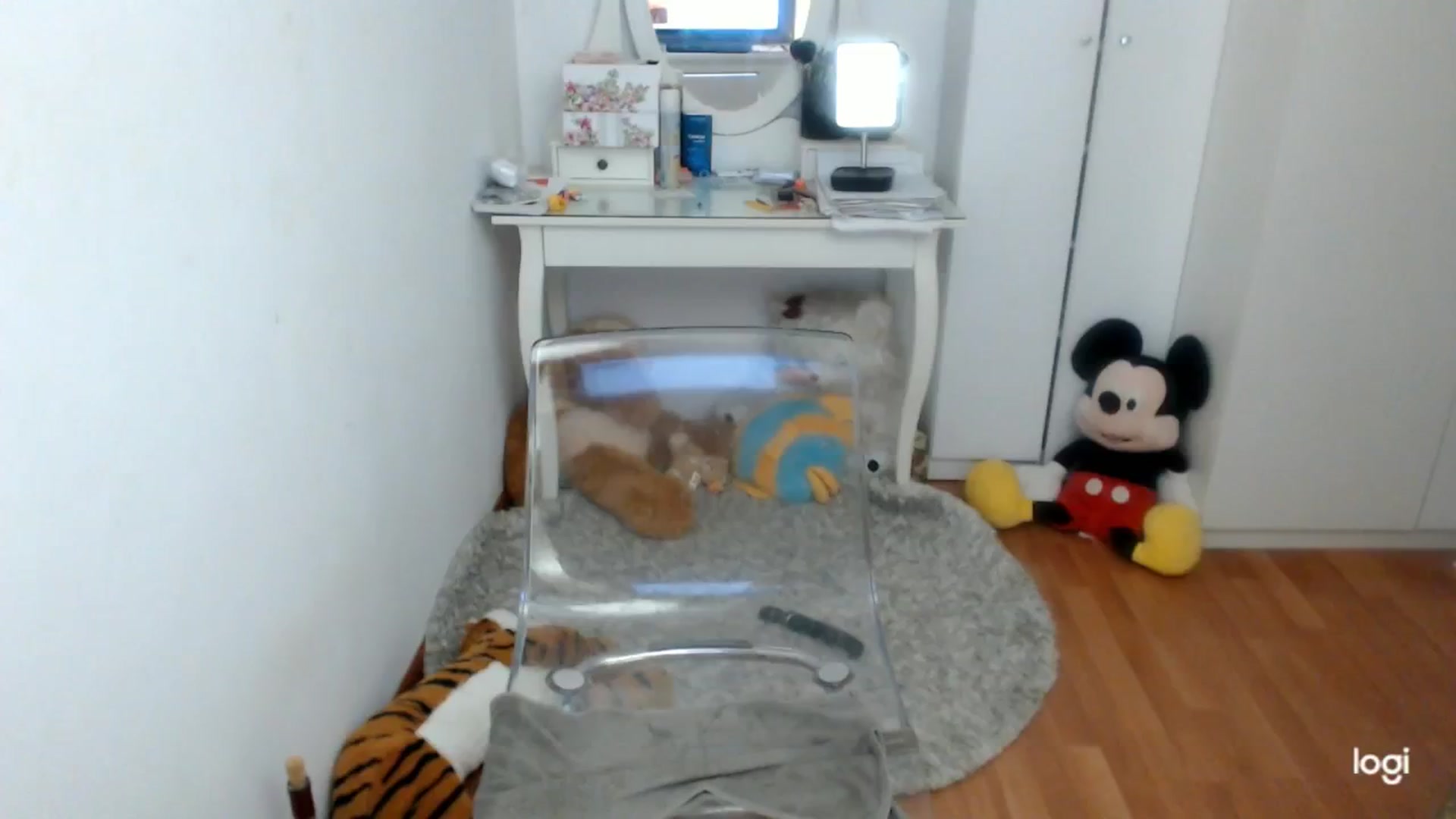 Gallery image thumbnail from AutumnJewel's myfreecams stream on, 11/13/2024, 09:23 image 16 of 20