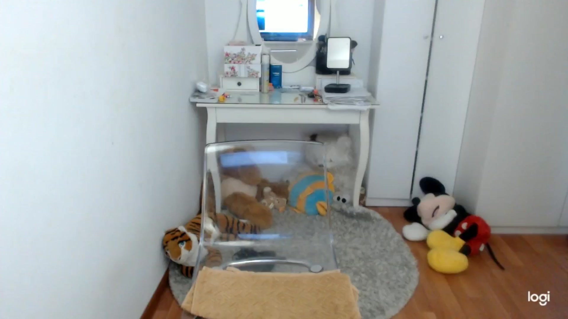 Gallery image thumbnail from AutumnJewel's myfreecams stream on, 11/14/2024, 09:16 image 8 of 20