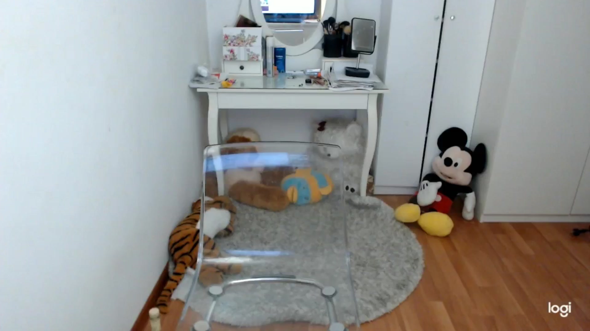 Gallery image thumbnail from AutumnJewel's myfreecams stream on, 11/22/2024, 08:37 image 13 of 20