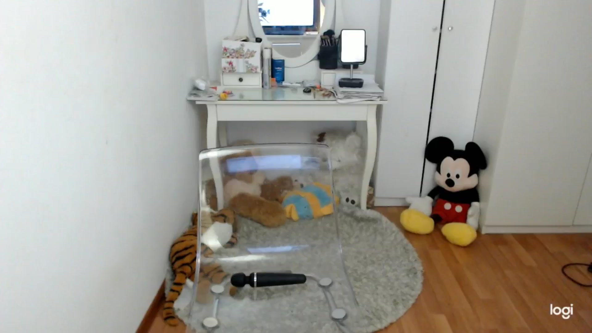 Gallery image thumbnail from AutumnJewel's myfreecams stream on, 11/27/2024, 08:43 image 14 of 20