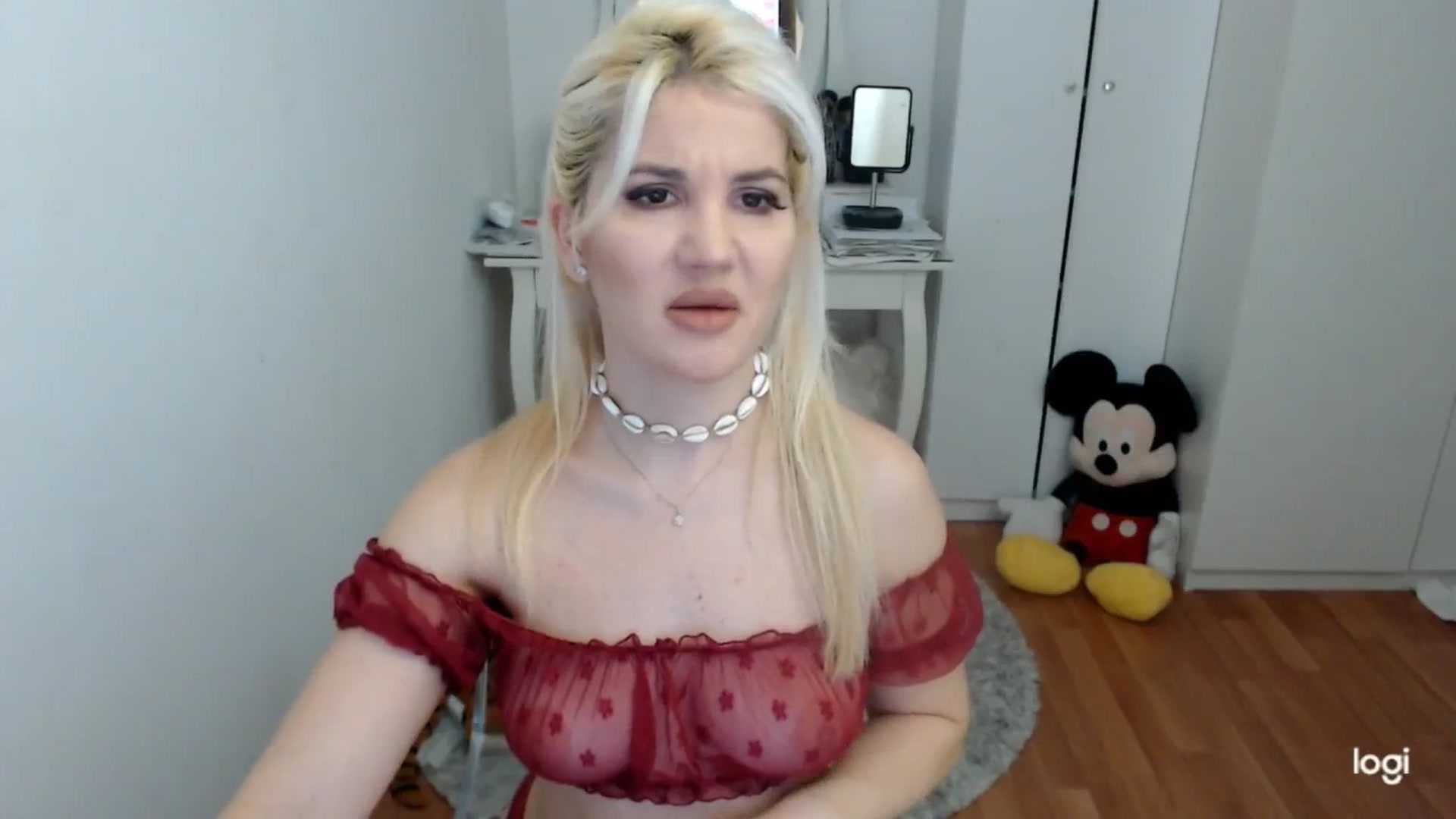Gallery image thumbnail from AutumnJewel's myfreecams stream on, 11/29/2024, 09:22 image 3 of 20