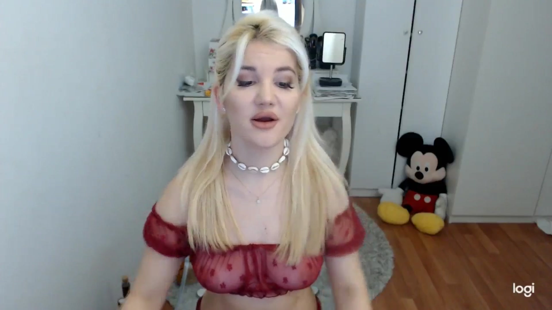 Gallery image thumbnail from AutumnJewel's myfreecams stream on, 11/29/2024, 09:22 image 4 of 20
