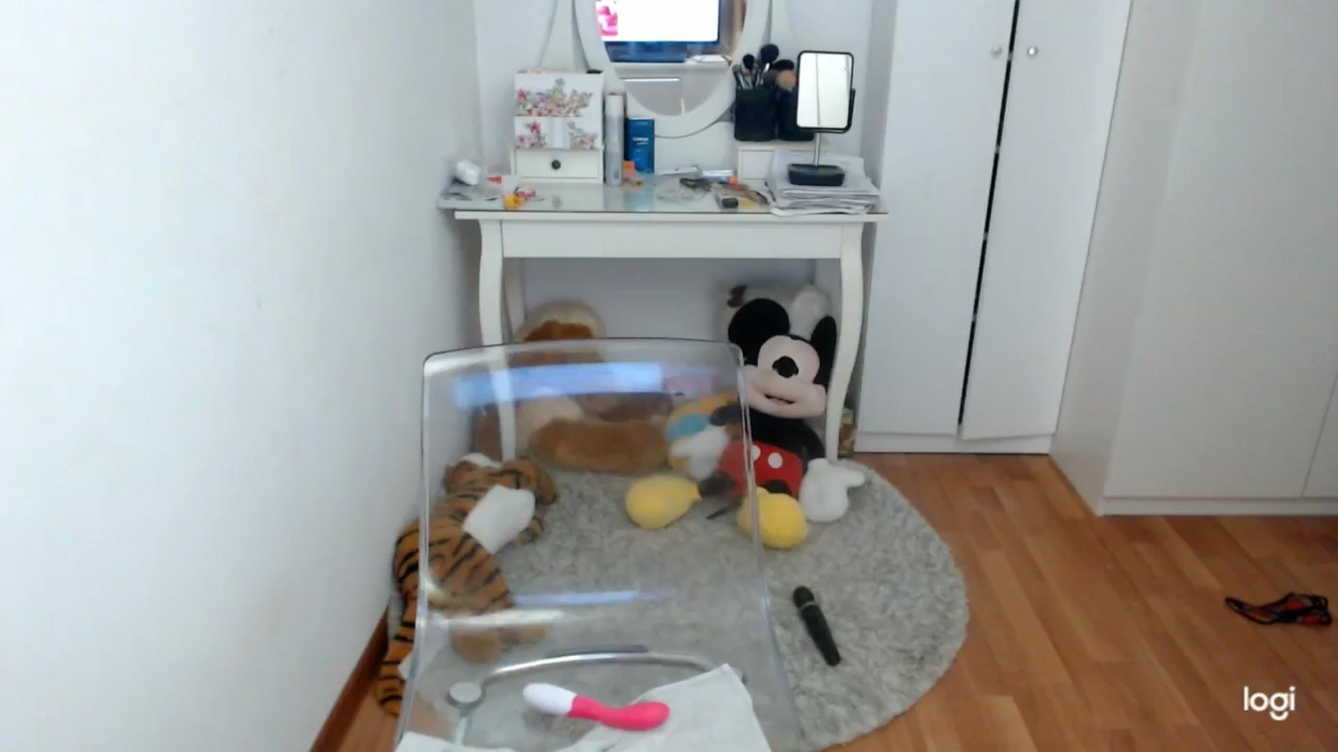 Gallery image thumbnail from AutumnJewel's myfreecams stream on, 12/01/2024, 10:51 image 6 of 20