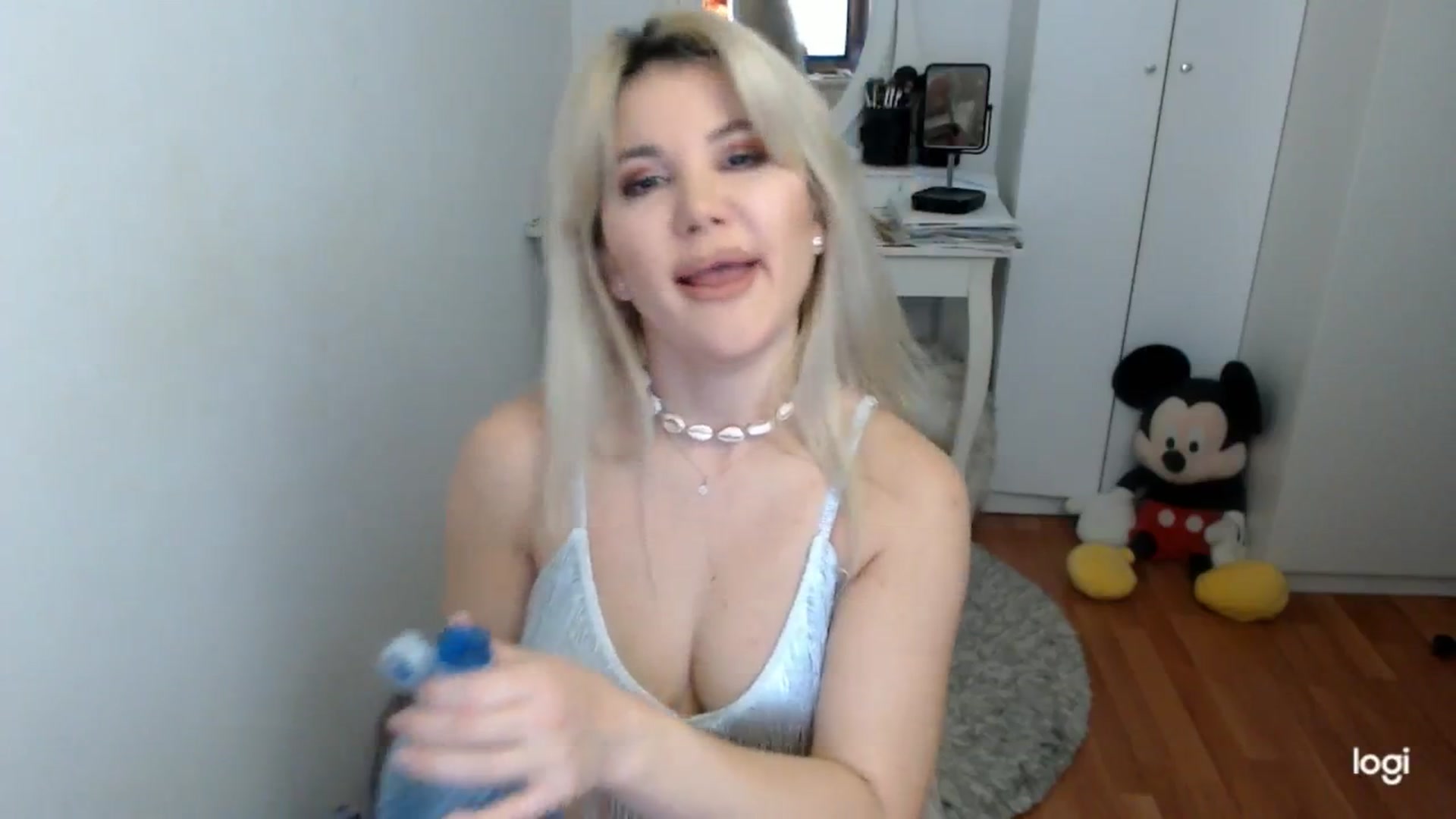 Gallery image thumbnail from AutumnJewel's myfreecams stream on, 11/03/2025, 09:44 image 2 of 20