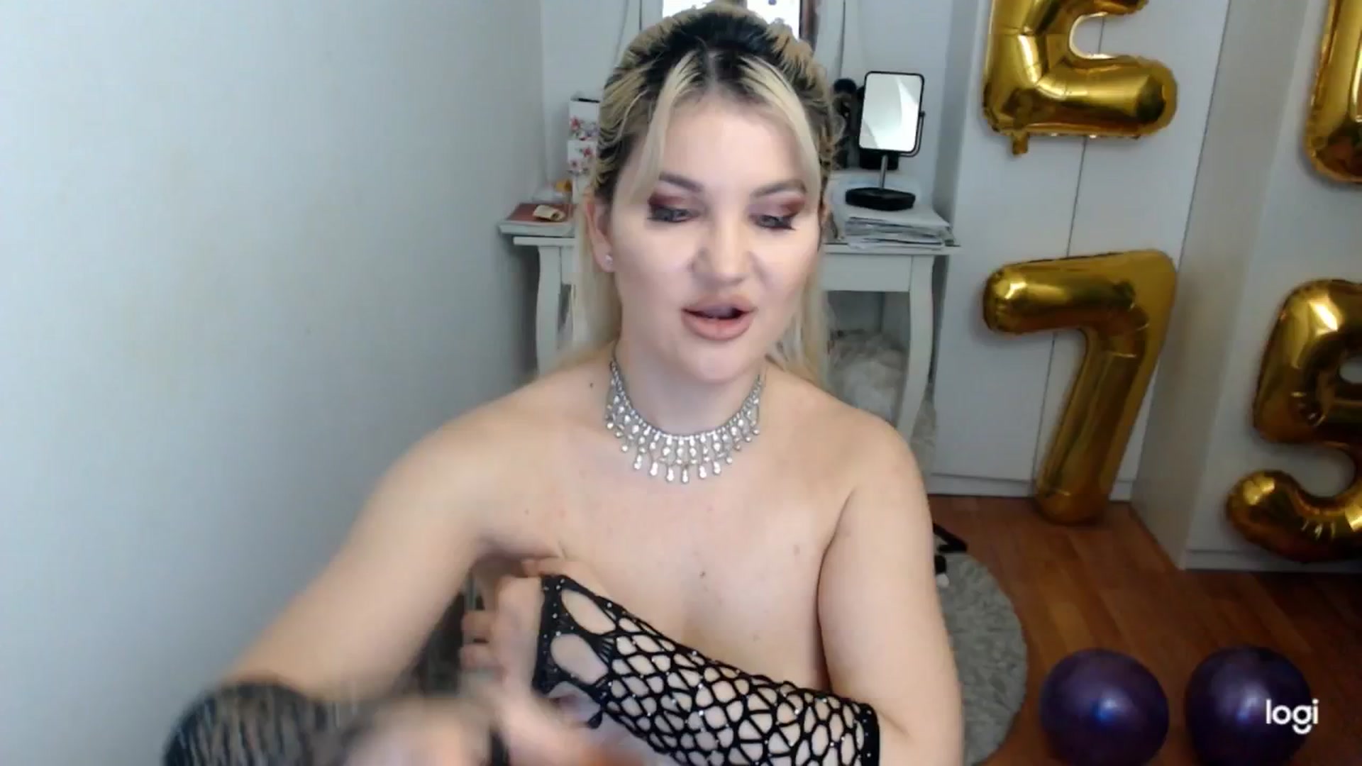 Gallery image thumbnail from AutumnJewel's myfreecams stream on, 11/12/2025, 09:51 image 4 of 20