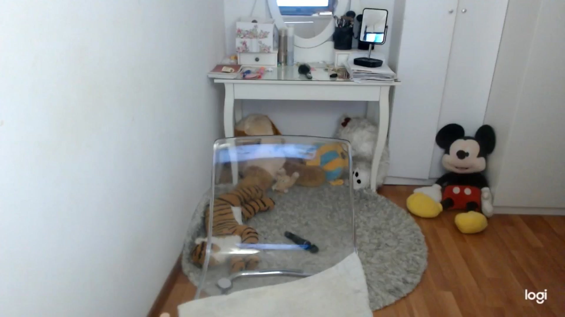 Gallery image thumbnail from AutumnJewel's myfreecams stream on, 11/15/2025, 10:19 image 2 of 20