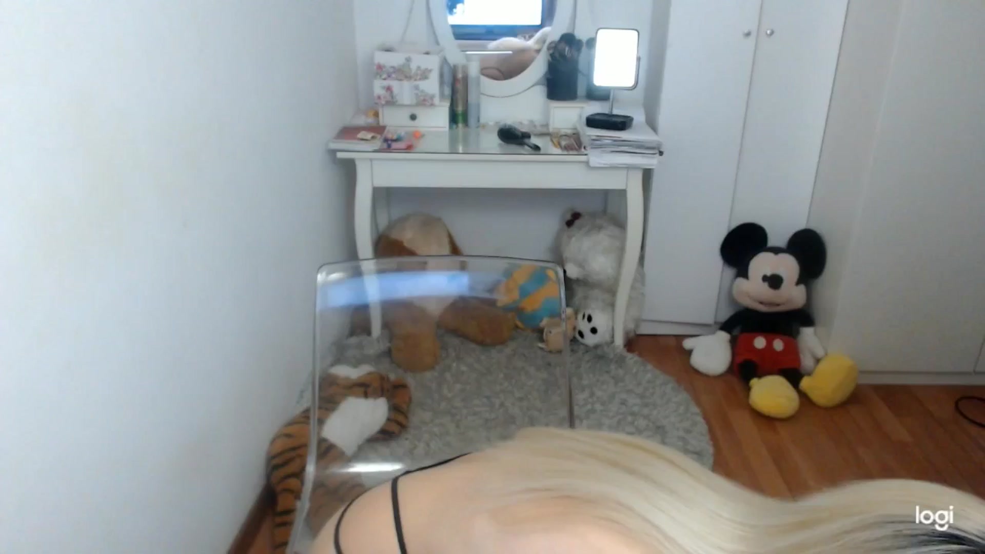Gallery image thumbnail from AutumnJewel's myfreecams stream on, 11/19/2025, 07:16 image 20 of 20