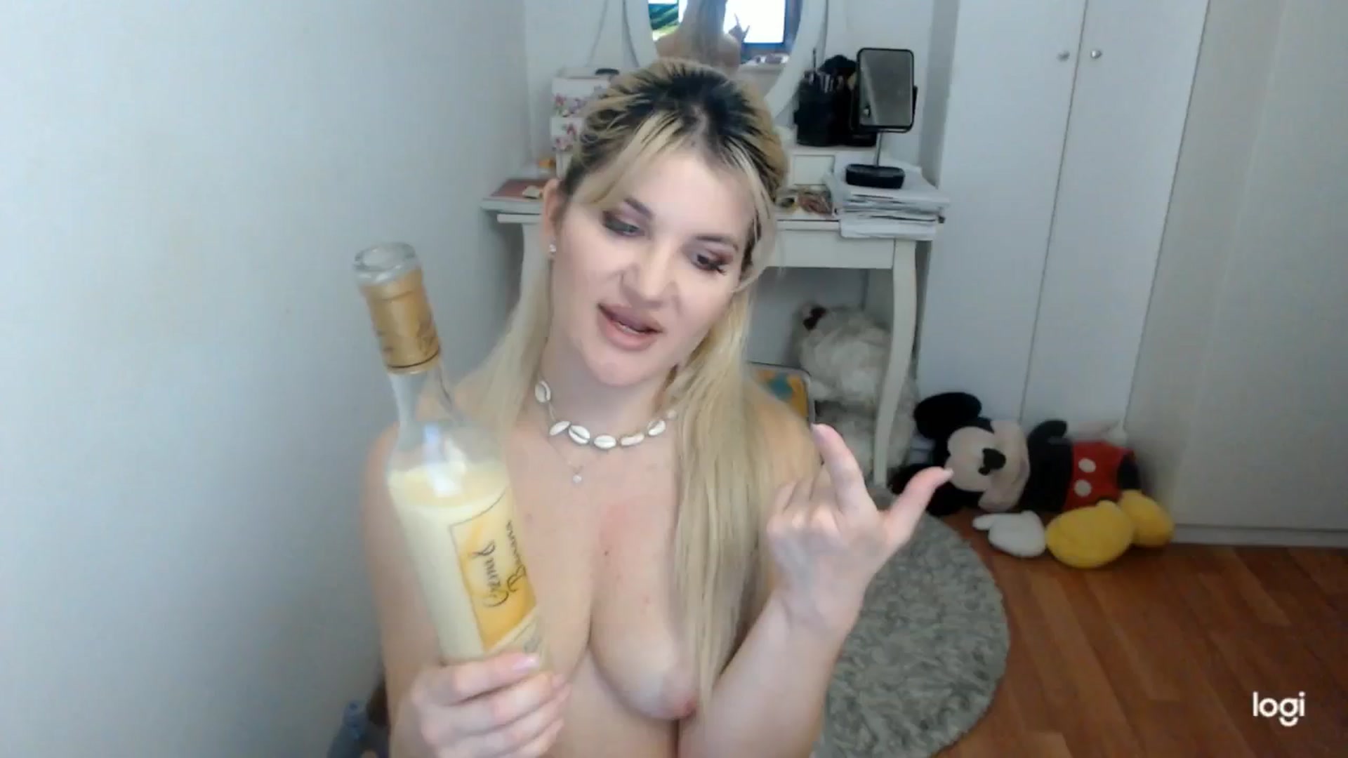 Gallery image thumbnail from AutumnJewel's myfreecams stream on, 11/21/2025, 09:08 image 13 of 20