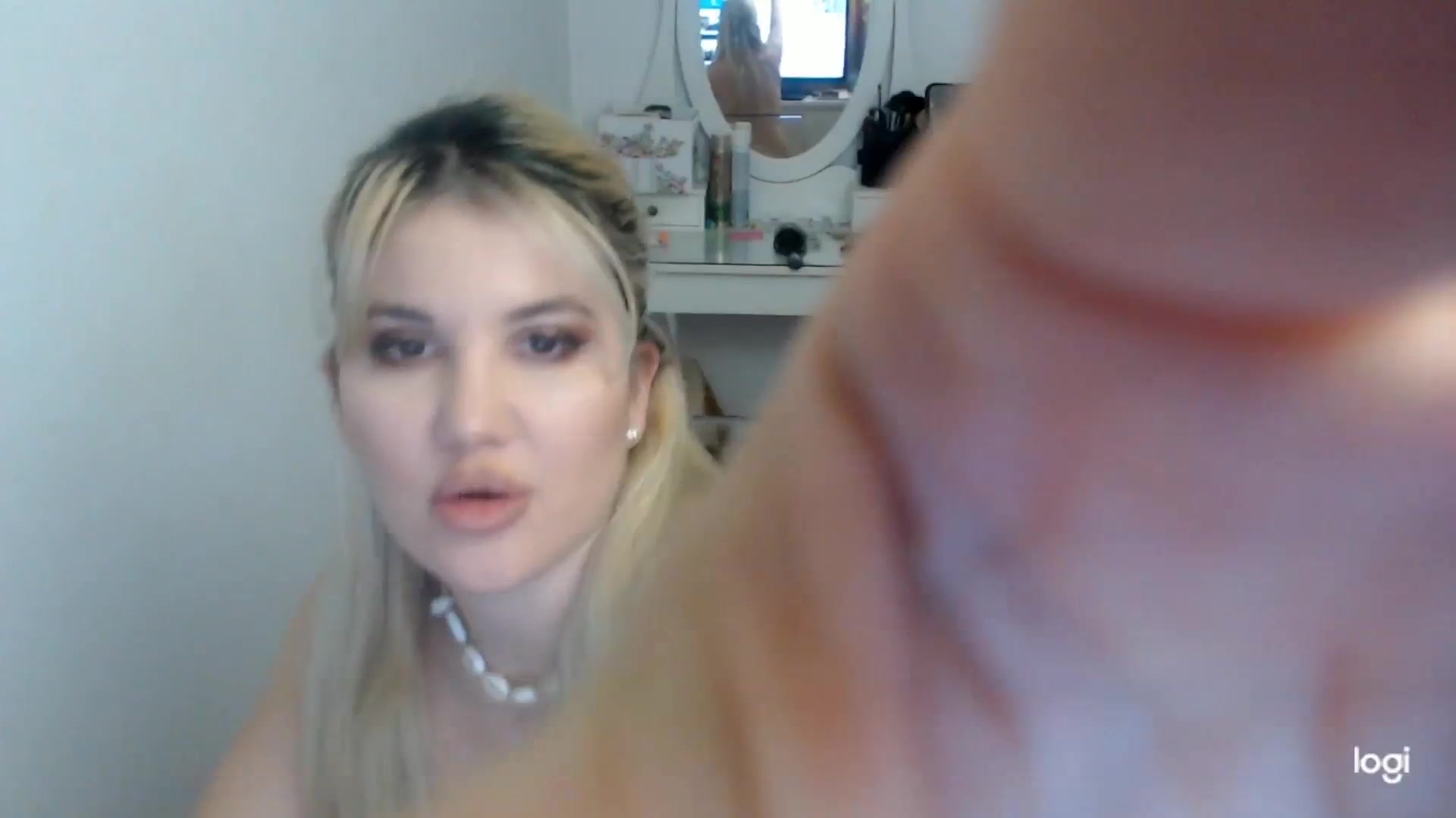 Gallery image thumbnail from AutumnJewel's myfreecams stream on, 11/21/2025, 09:42 image 13 of 20