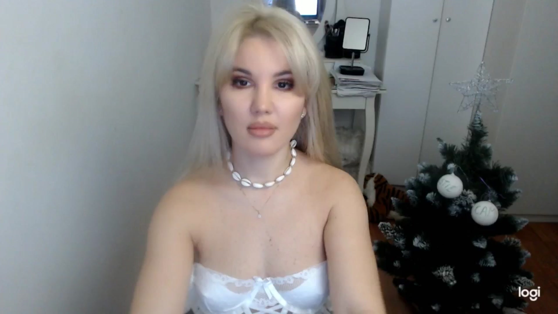 Gallery image thumbnail from AutumnJewel's myfreecams stream on, 12/08/2025, 07:44 image 20 of 20