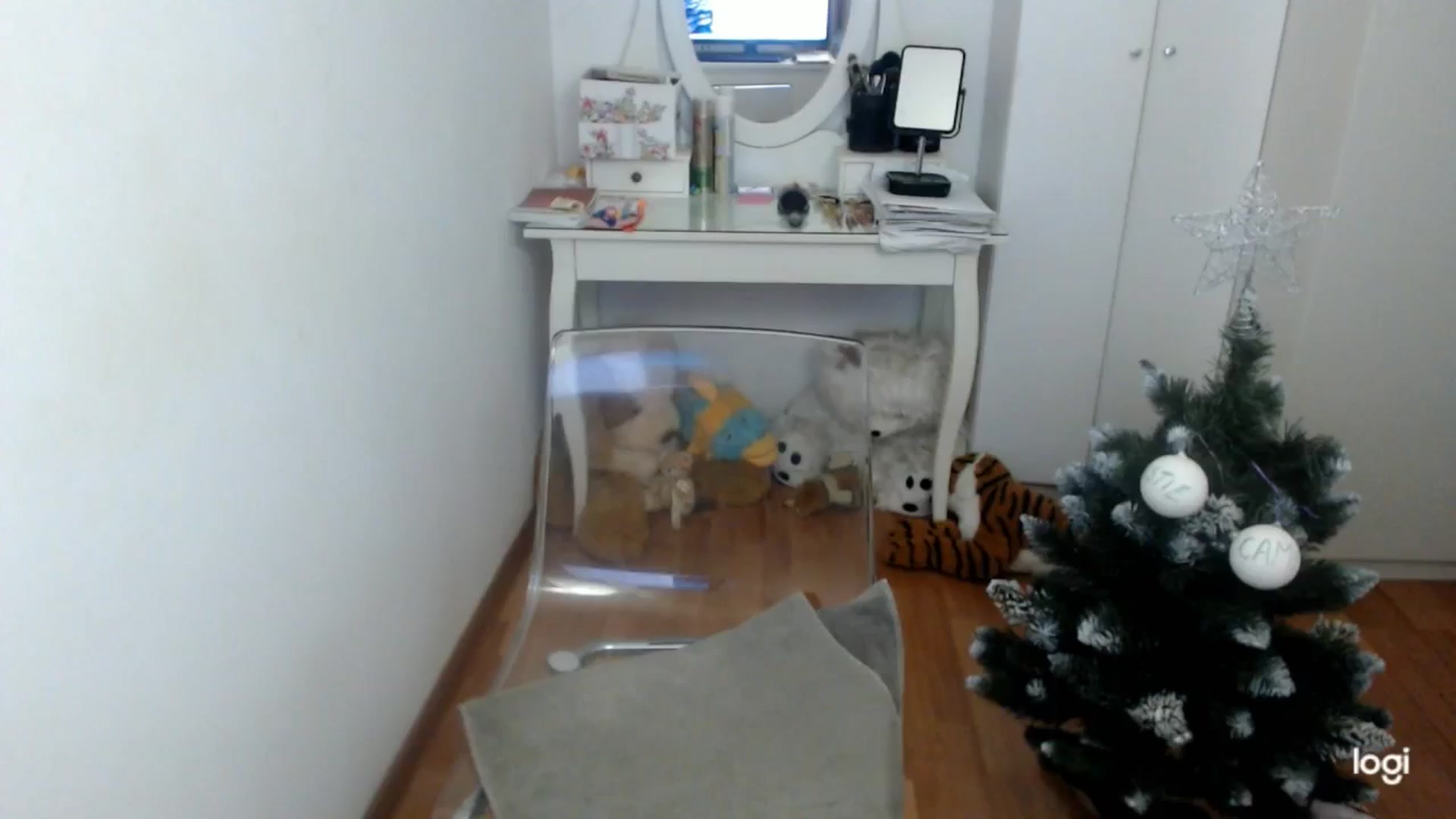Gallery image thumbnail from AutumnJewel's myfreecams stream on, 12/08/2025, 07:44 image 13 of 20